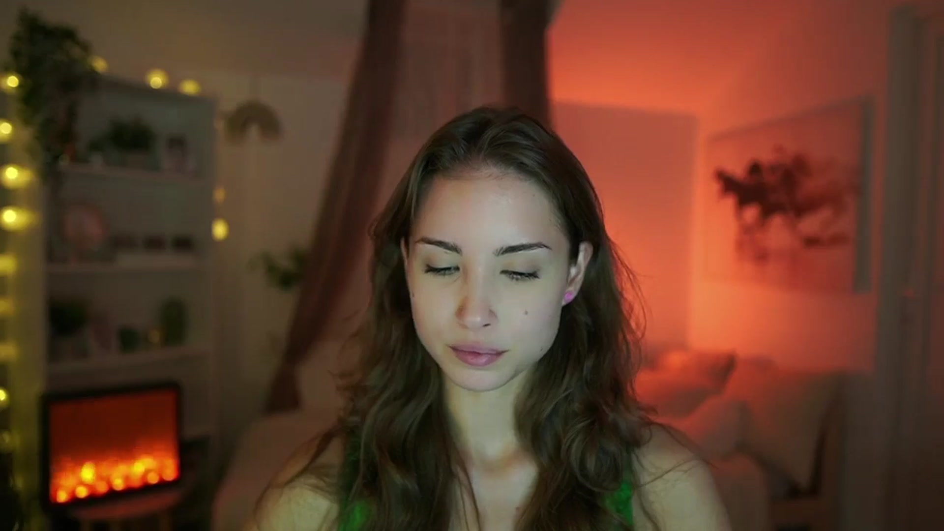 Gallery image thumbnail from Shy_jane's myfreecams stream on, 07/25/2024, 11:25 image 7 of 20