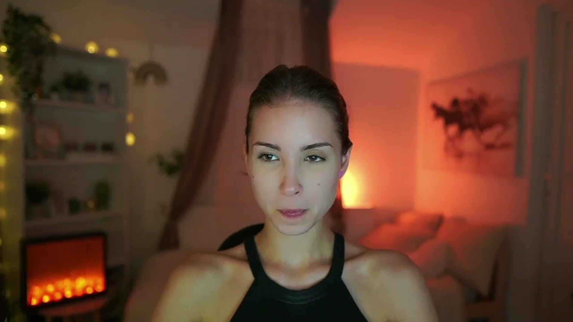 Gallery image thumbnail from Shy_jane's myfreecams stream on, 07/25/2024, 14:18 image 2 of 20