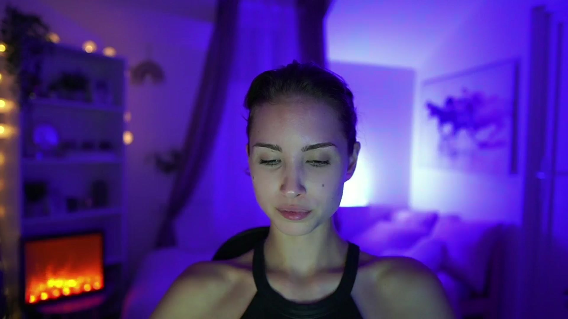 Gallery image thumbnail from Shy_jane's myfreecams stream on, 07/25/2024, 14:18 image 11 of 20