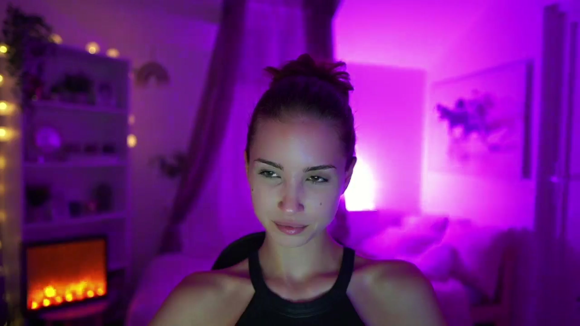 Gallery image thumbnail from Shy_jane's myfreecams stream on, 07/25/2024, 14:18 image 19 of 20