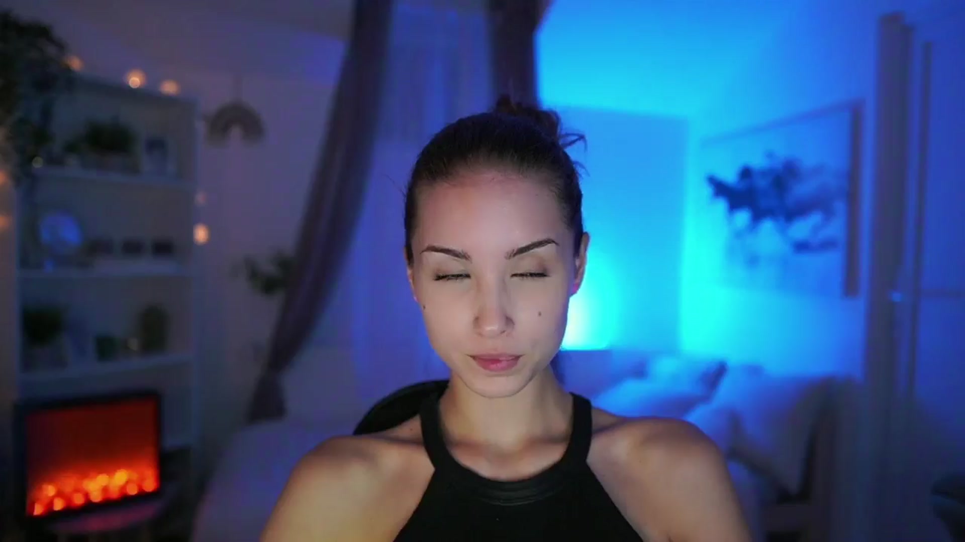Gallery image thumbnail from Shy_jane's myfreecams stream on, 07/25/2024, 16:18 image 4 of 20