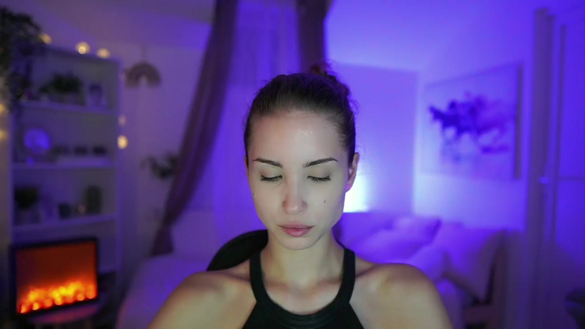 Gallery image thumbnail from Shy_jane's myfreecams stream on, 07/25/2024, 17:28 image 1 of 20