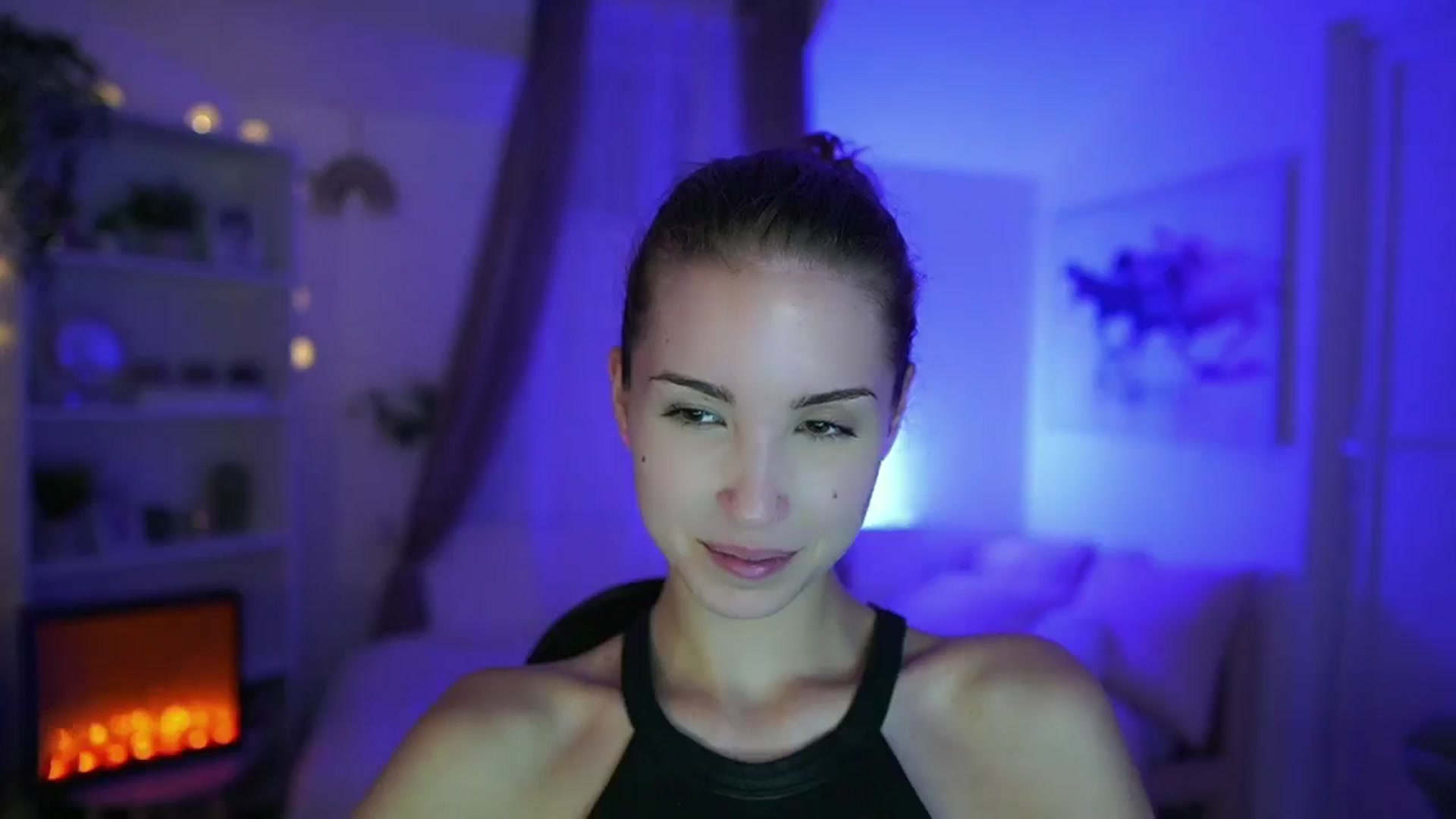 Gallery image thumbnail from Shy_jane's myfreecams stream on, 07/25/2024, 17:28 image 11 of 20
