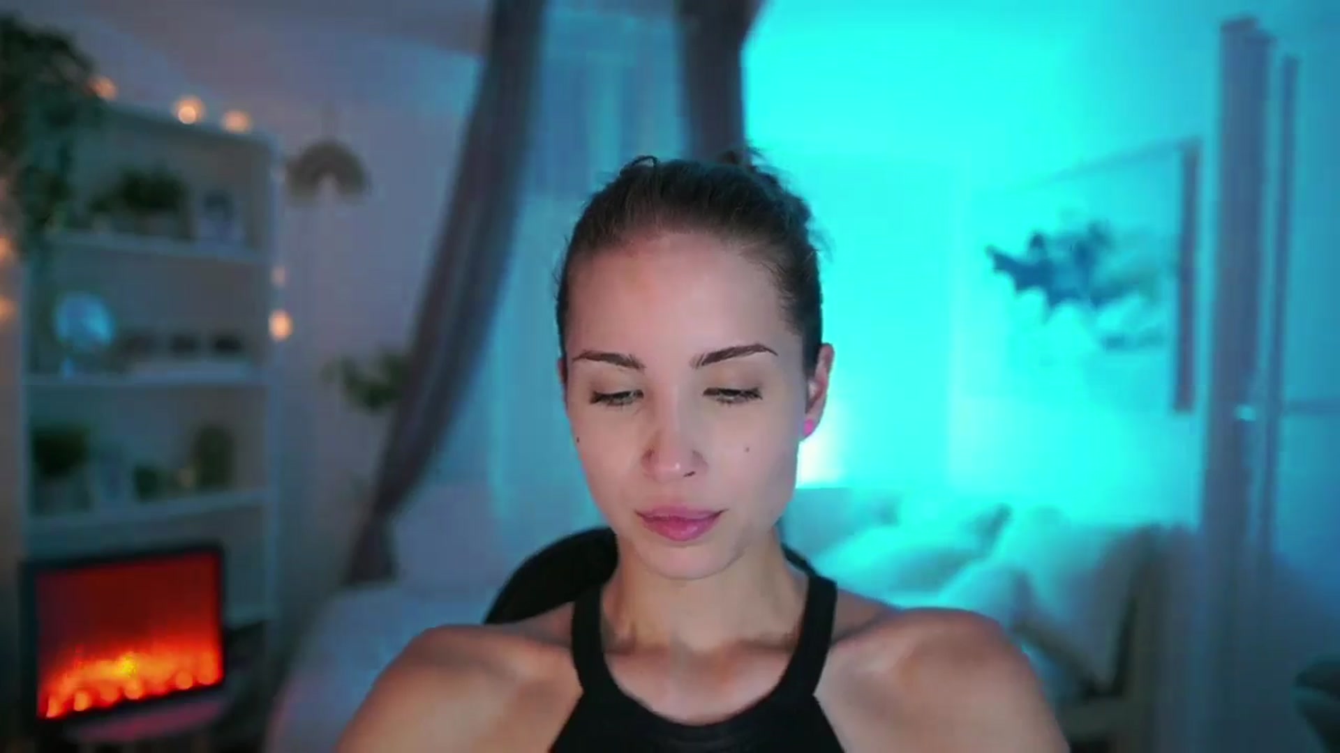 Gallery image thumbnail from Shy_jane's myfreecams stream on, 07/25/2024, 17:28 image 5 of 20