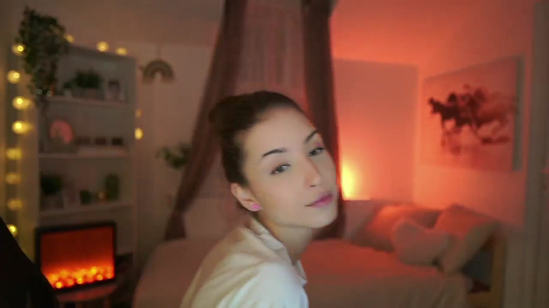 Gallery image thumbnail from Shy_jane's myfreecams stream on, 07/26/2024, 07:42 image 18 of 20