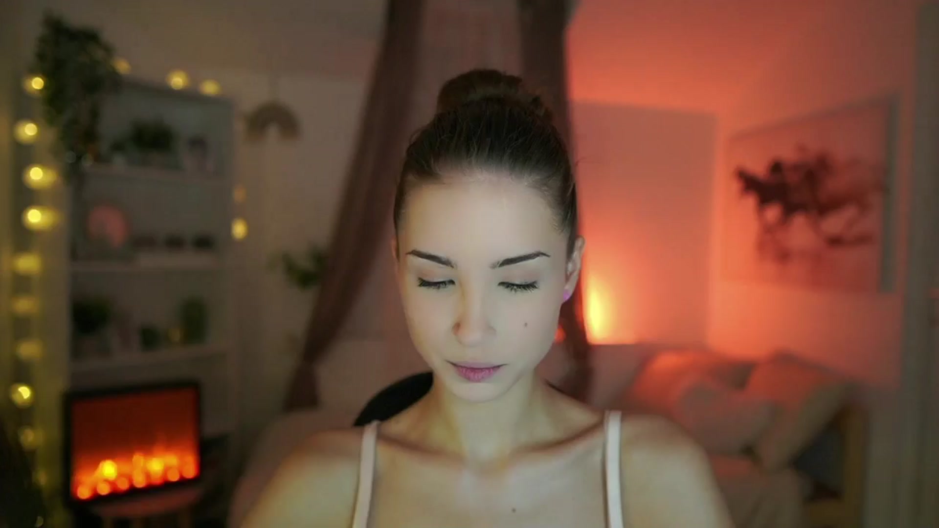 Gallery image thumbnail from Shy_jane's myfreecams stream on, 07/26/2024, 07:42 image 10 of 20