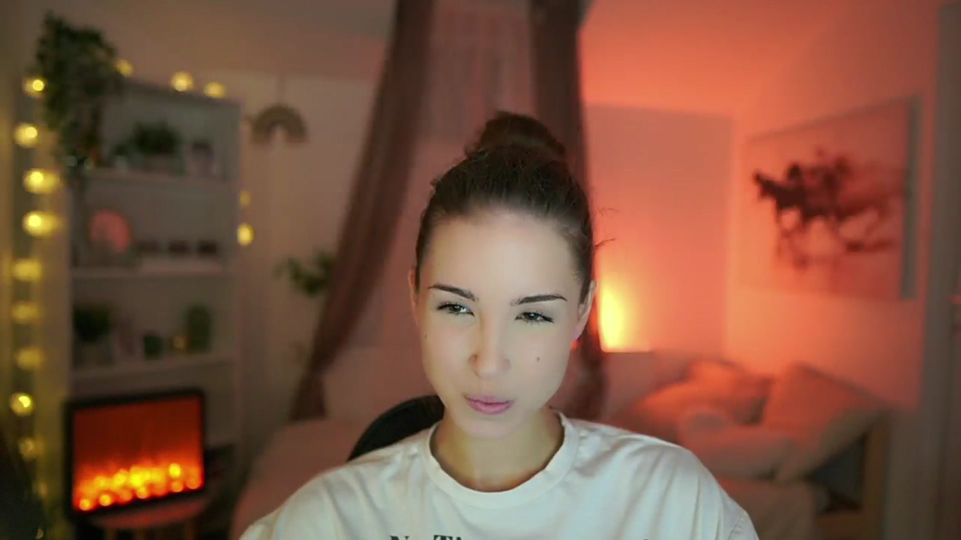 Gallery image thumbnail from Shy_jane's myfreecams stream on, 07/26/2024, 09:46 image 7 of 20