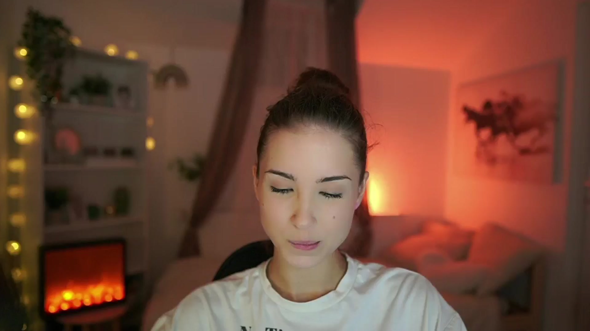 Gallery image thumbnail from Shy_jane's myfreecams stream on, 07/26/2024, 09:46 image 1 of 20