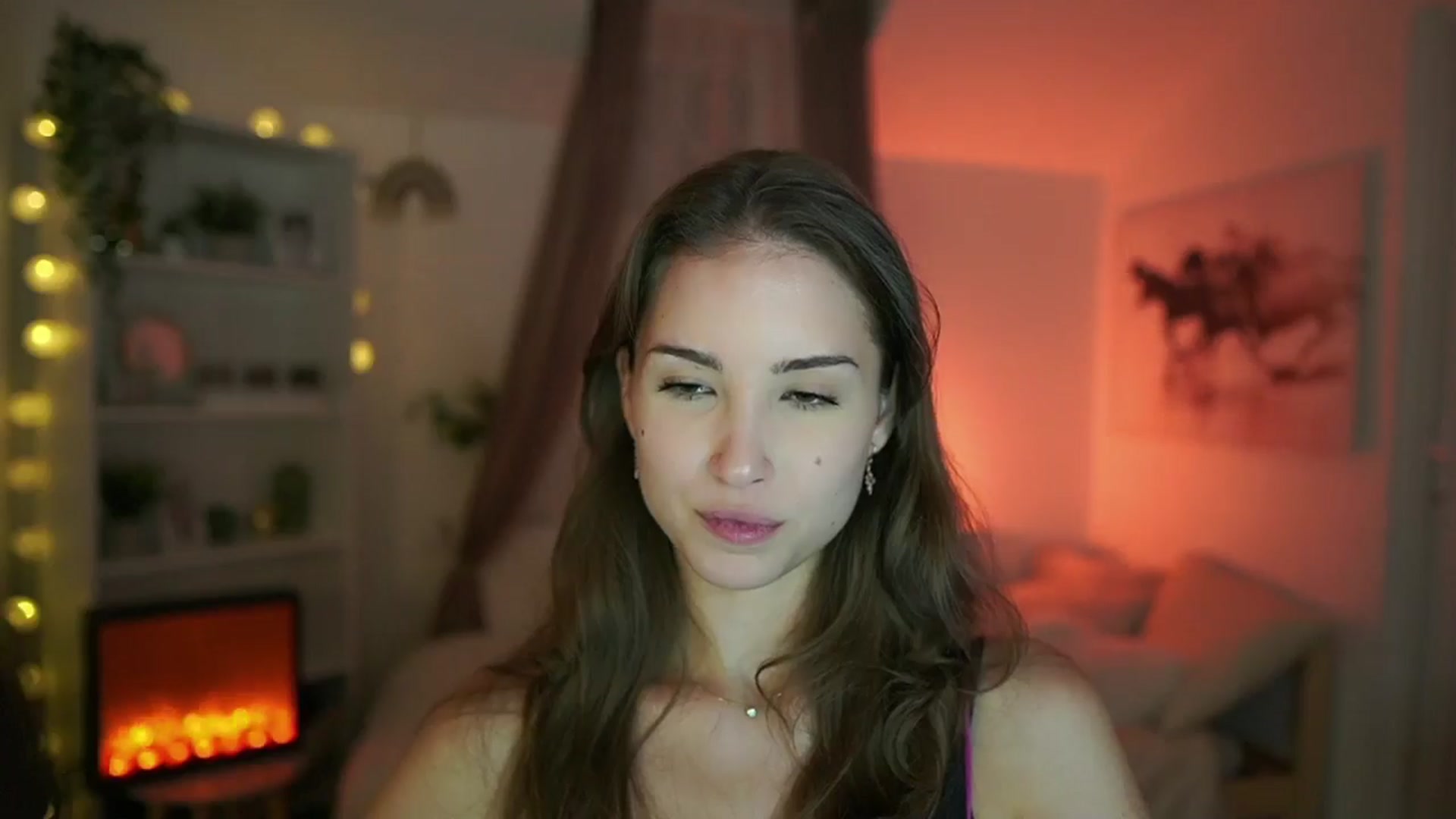 Gallery image thumbnail from Shy_jane's myfreecams stream on, 07/28/2024, 13:14 image 14 of 20