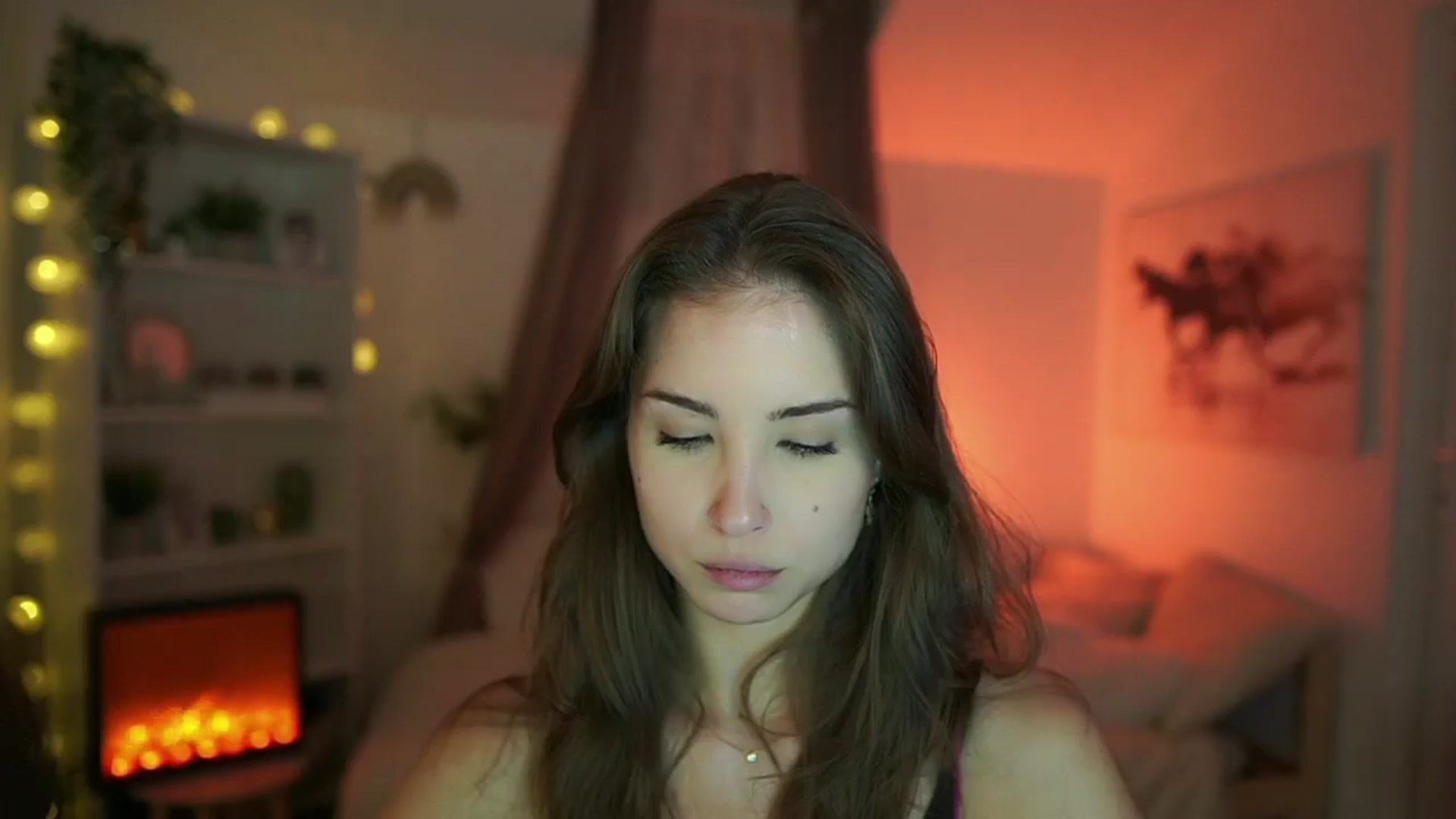 Gallery image thumbnail from Shy_jane's myfreecams stream on, 07/28/2024, 13:14 image 4 of 20