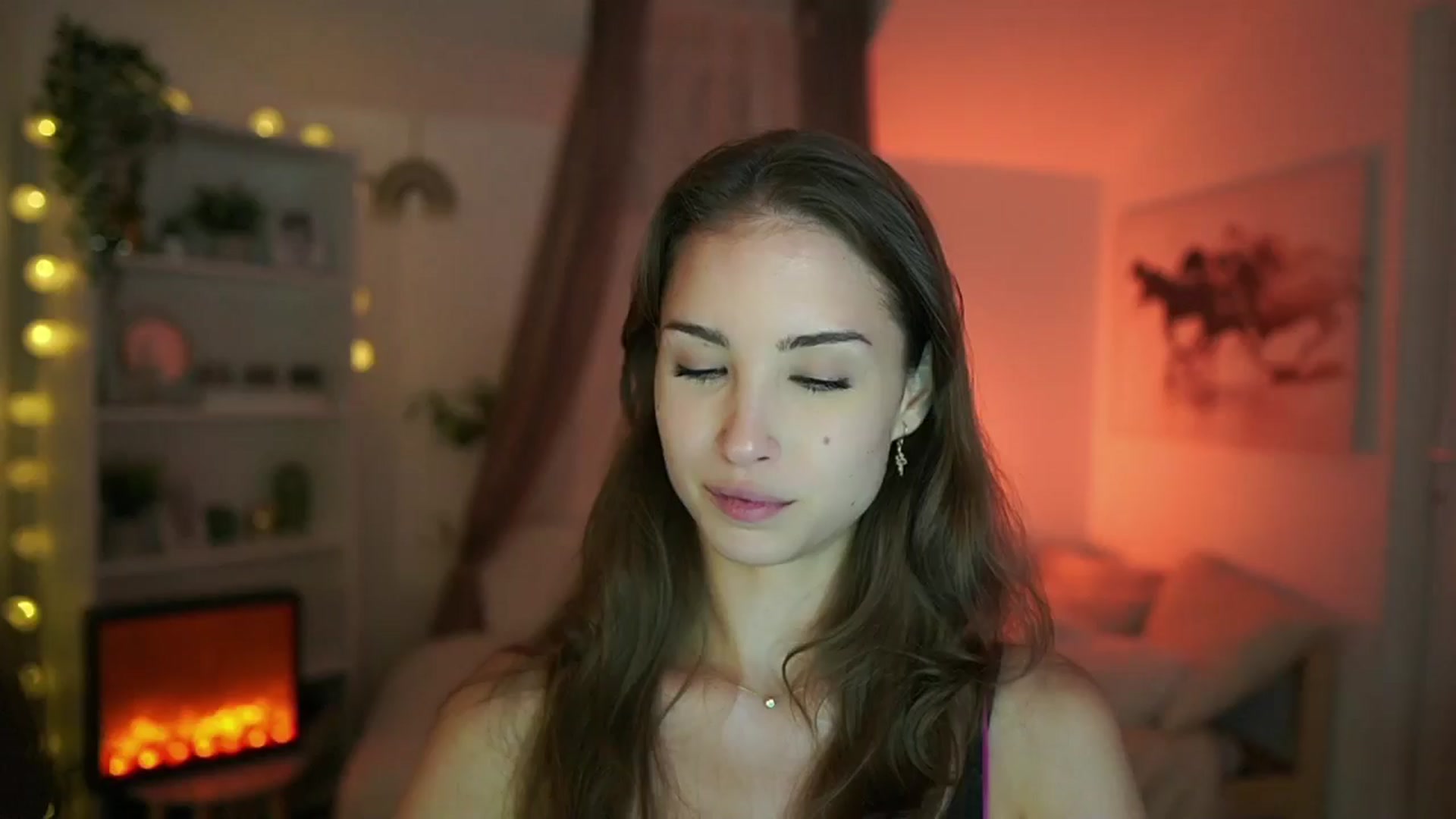 Gallery image thumbnail from Shy_jane's myfreecams stream on, 07/28/2024, 13:14 image 12 of 20