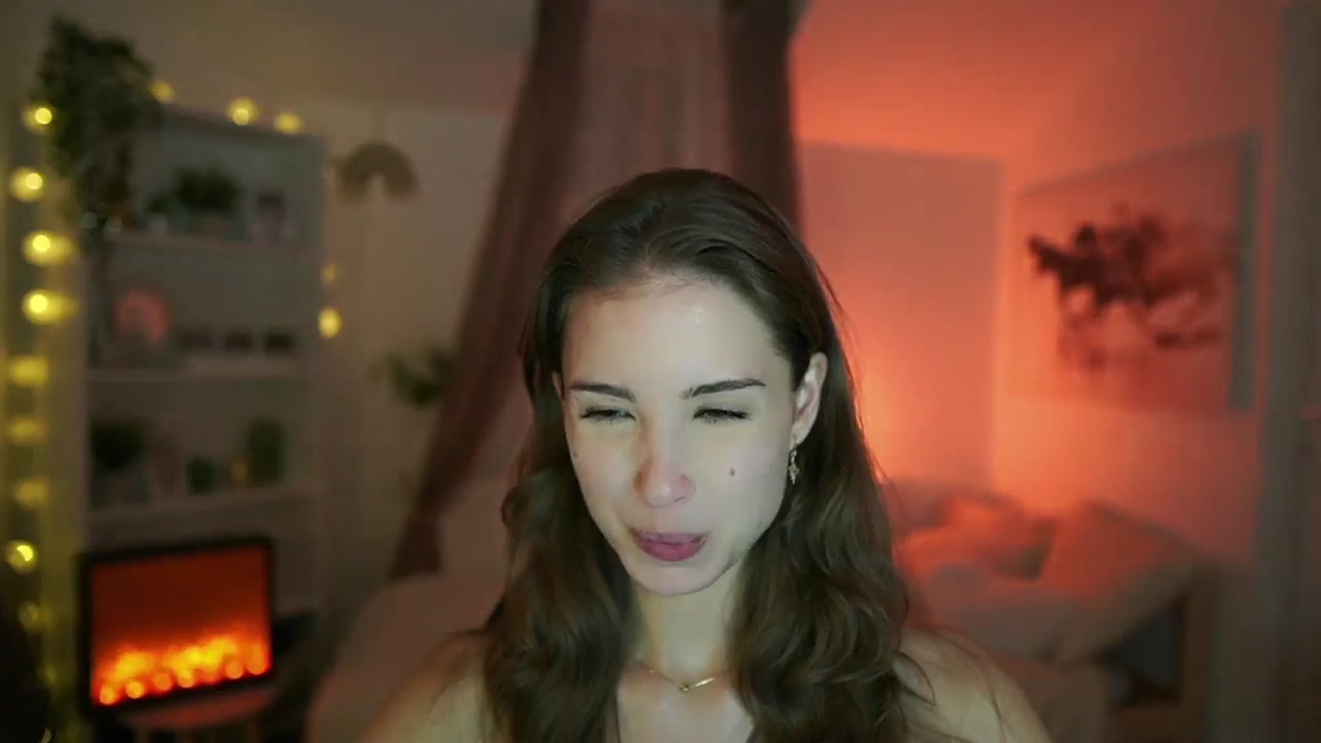 Gallery image thumbnail from Shy_jane's myfreecams stream on, 07/28/2024, 15:32 image 3 of 20