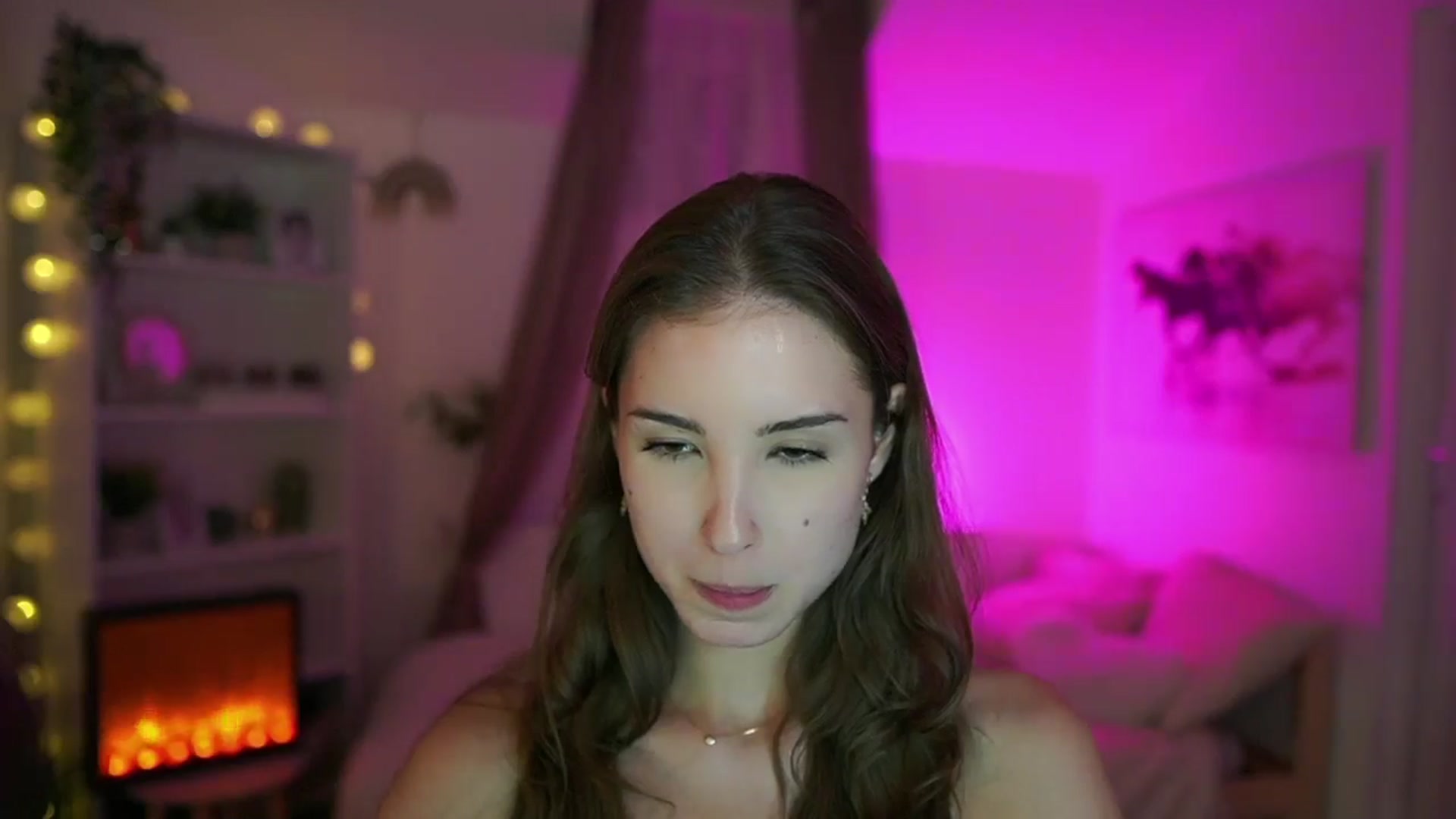 Gallery image thumbnail from Shy_jane's myfreecams stream on, 07/28/2024, 16:29 image 12 of 20