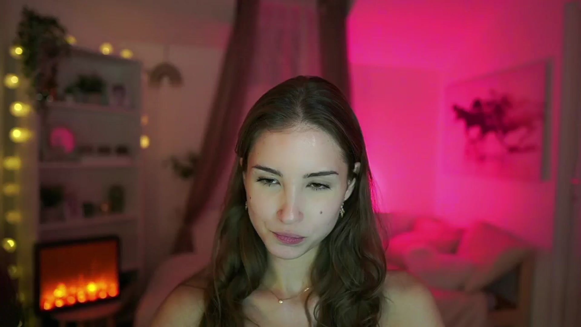 Gallery image thumbnail from Shy_jane's myfreecams stream on, 07/28/2024, 16:29 image 10 of 20