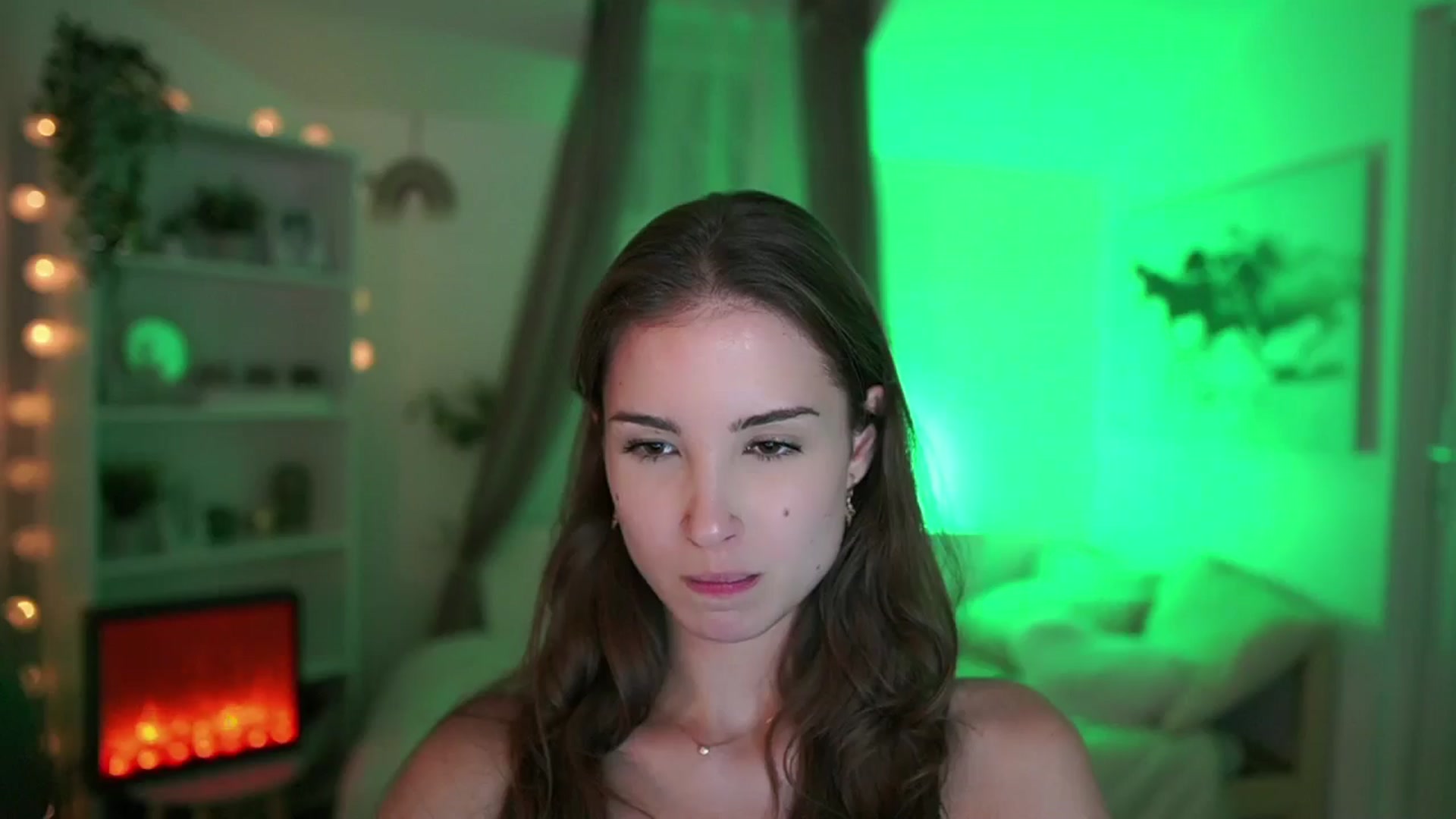 Gallery image thumbnail from Shy_jane's myfreecams stream on, 07/28/2024, 16:29 image 11 of 20