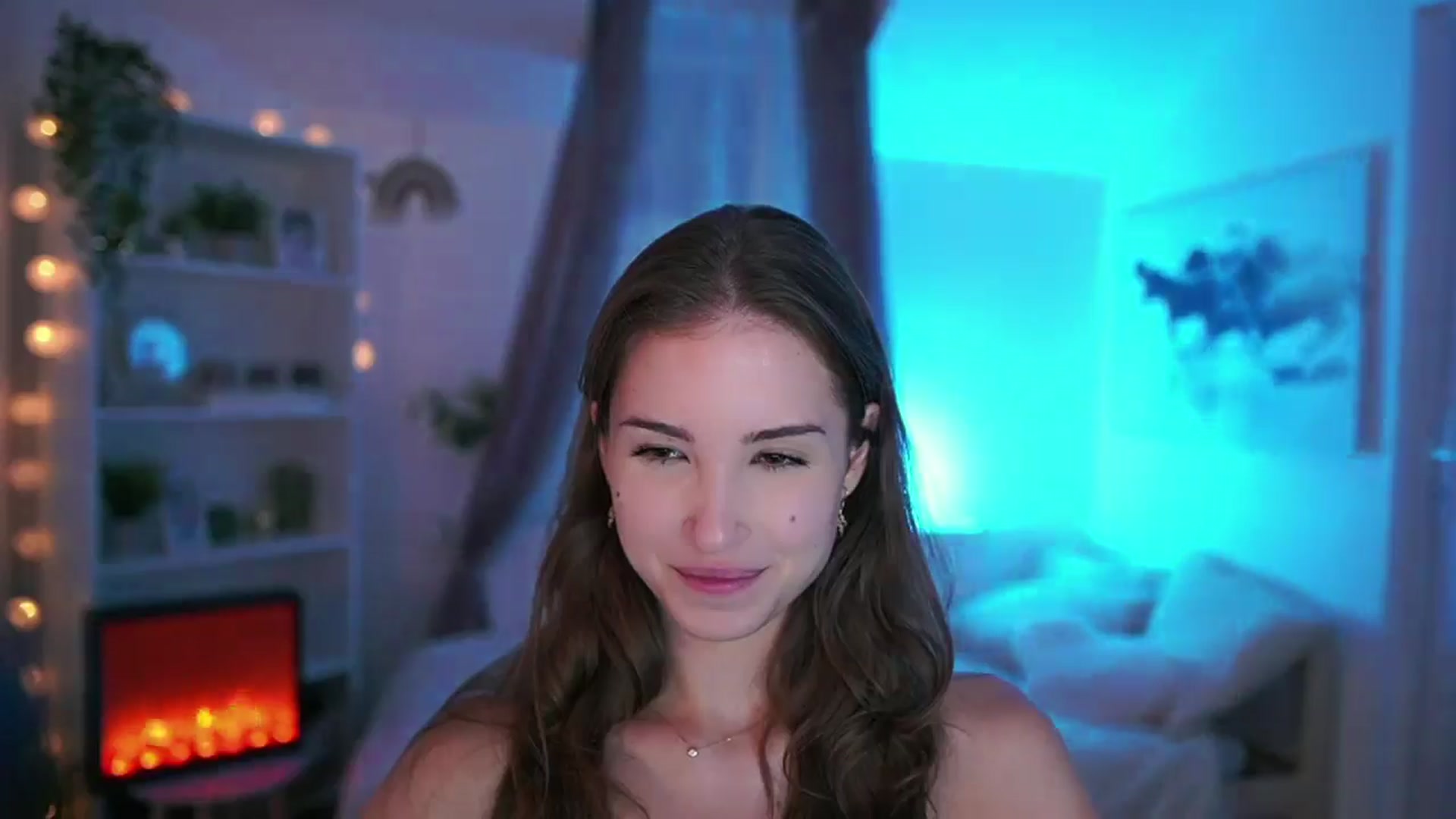 Gallery image thumbnail from Shy_jane's myfreecams stream on, 07/28/2024, 16:29 image 7 of 20