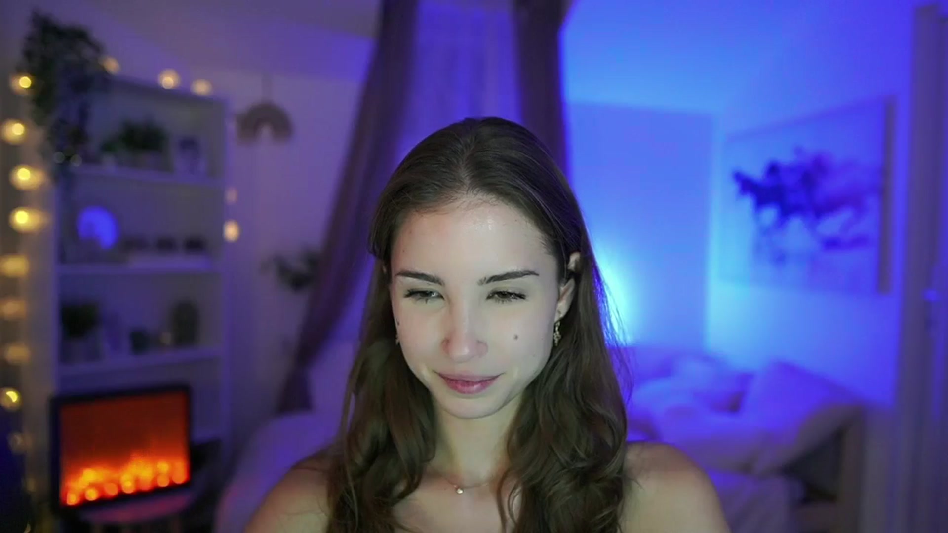 Gallery image thumbnail from Shy_jane's myfreecams stream on, 07/28/2024, 16:29 image 18 of 20