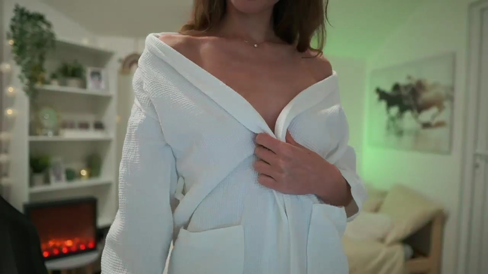 Gallery image thumbnail from Shy_jane's myfreecams stream on, 07/28/2024, 17:26 image 8 of 20
