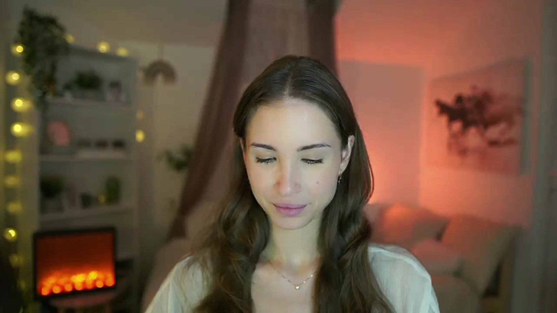 Gallery image thumbnail from Shy_jane's myfreecams stream on, 08/04/2024, 12:15 image 18 of 20