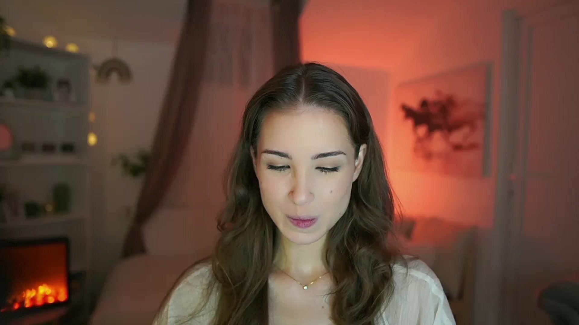 Gallery image thumbnail from Shy_jane's myfreecams stream on, 08/08/2024, 08:11 image 17 of 20