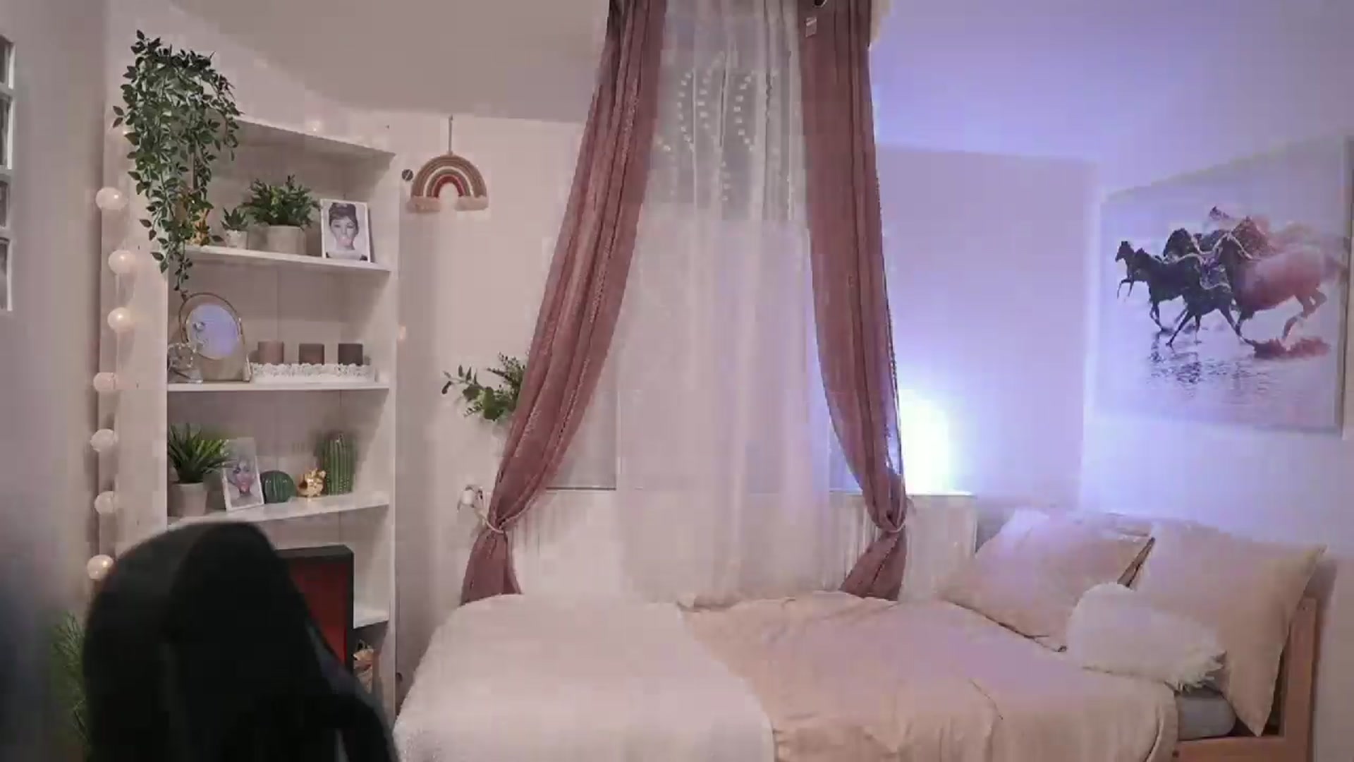 Gallery image thumbnail from Shy_jane's myfreecams stream on, 08/11/2024, 15:24 image 15 of 20