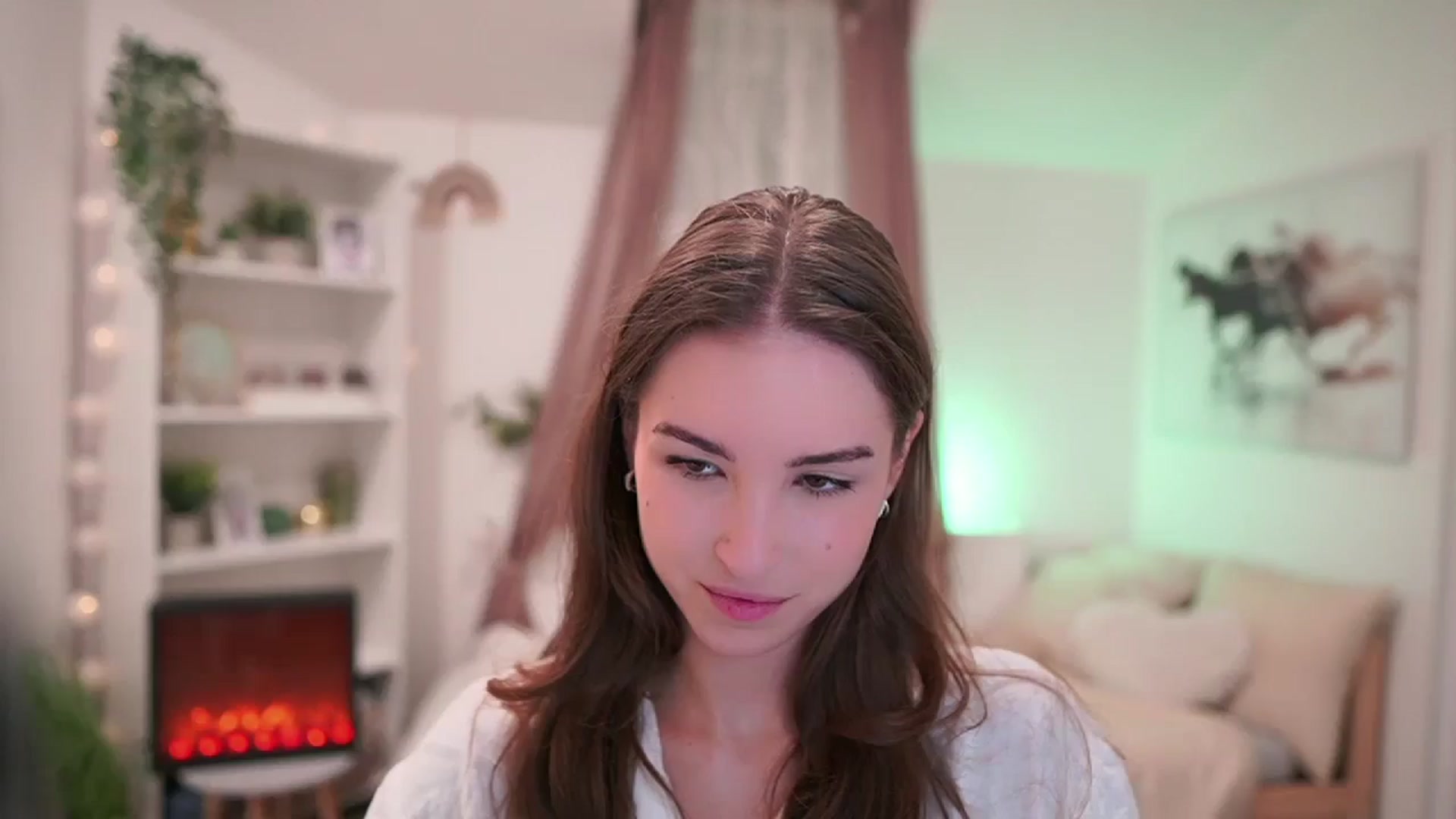 Gallery image thumbnail from Shy_jane's myfreecams stream on, 08/13/2024, 11:43 image 1 of 20