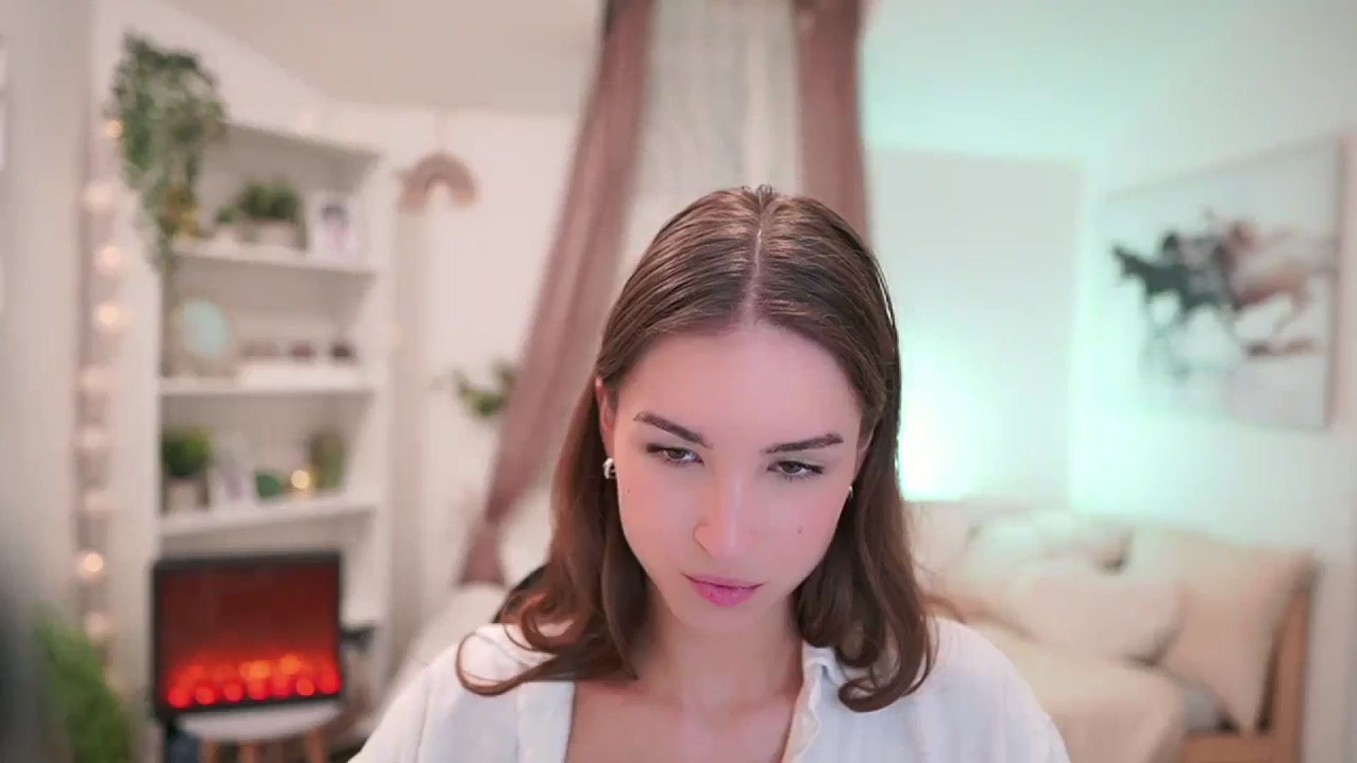 Gallery image thumbnail from Shy_jane's myfreecams stream on, 08/13/2024, 13:24 image 2 of 20