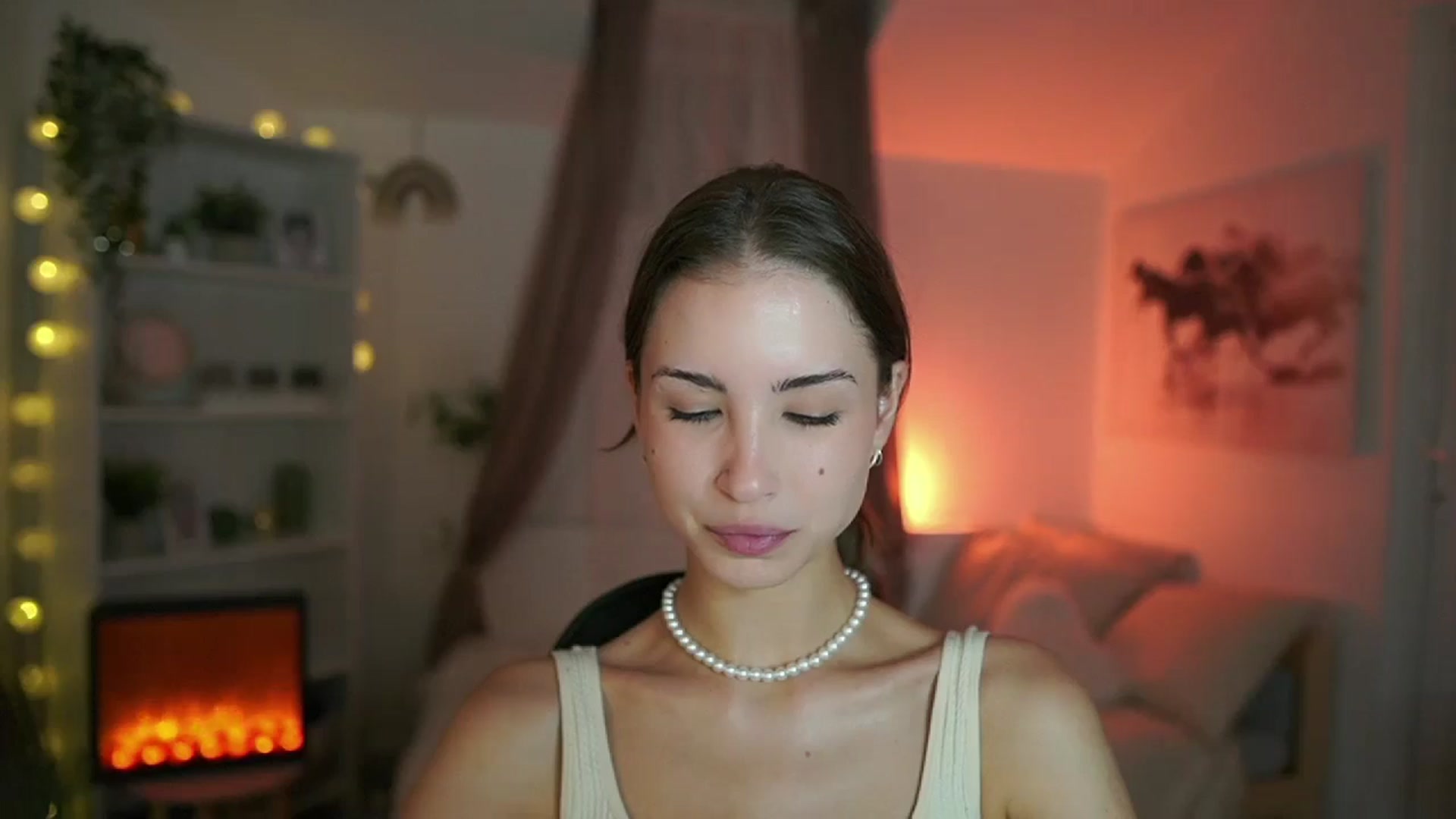 Gallery image thumbnail from Shy_jane's myfreecams stream on, 08/27/2024, 09:24 image 5 of 20