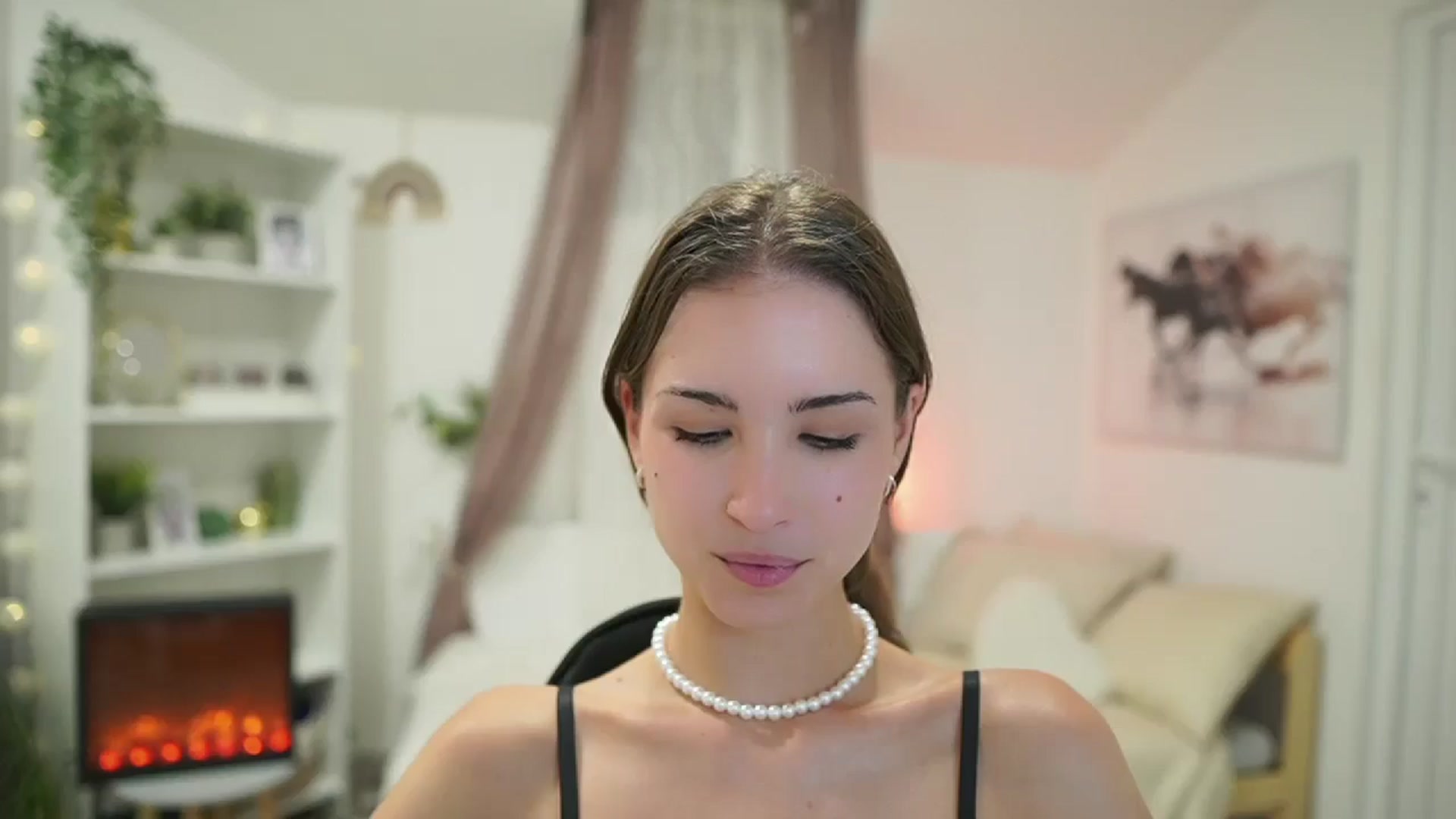 Gallery image thumbnail from Shy_jane's myfreecams stream on, 08/27/2024, 15:33 image 3 of 20