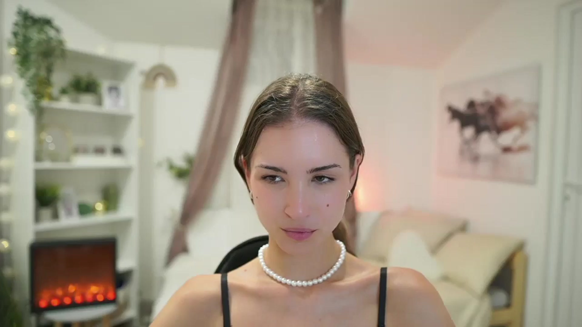 Gallery image thumbnail from Shy_jane's myfreecams stream on, 08/27/2024, 15:33 image 5 of 20