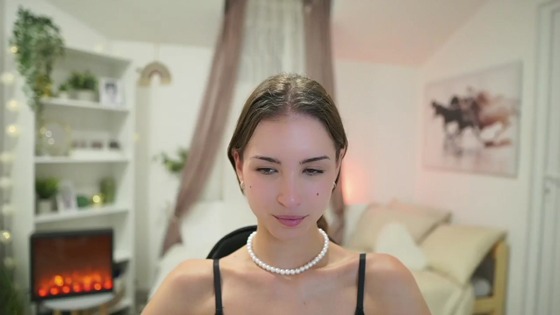 Gallery image thumbnail from Shy_jane's myfreecams stream on, 08/27/2024, 15:33 image 1 of 20