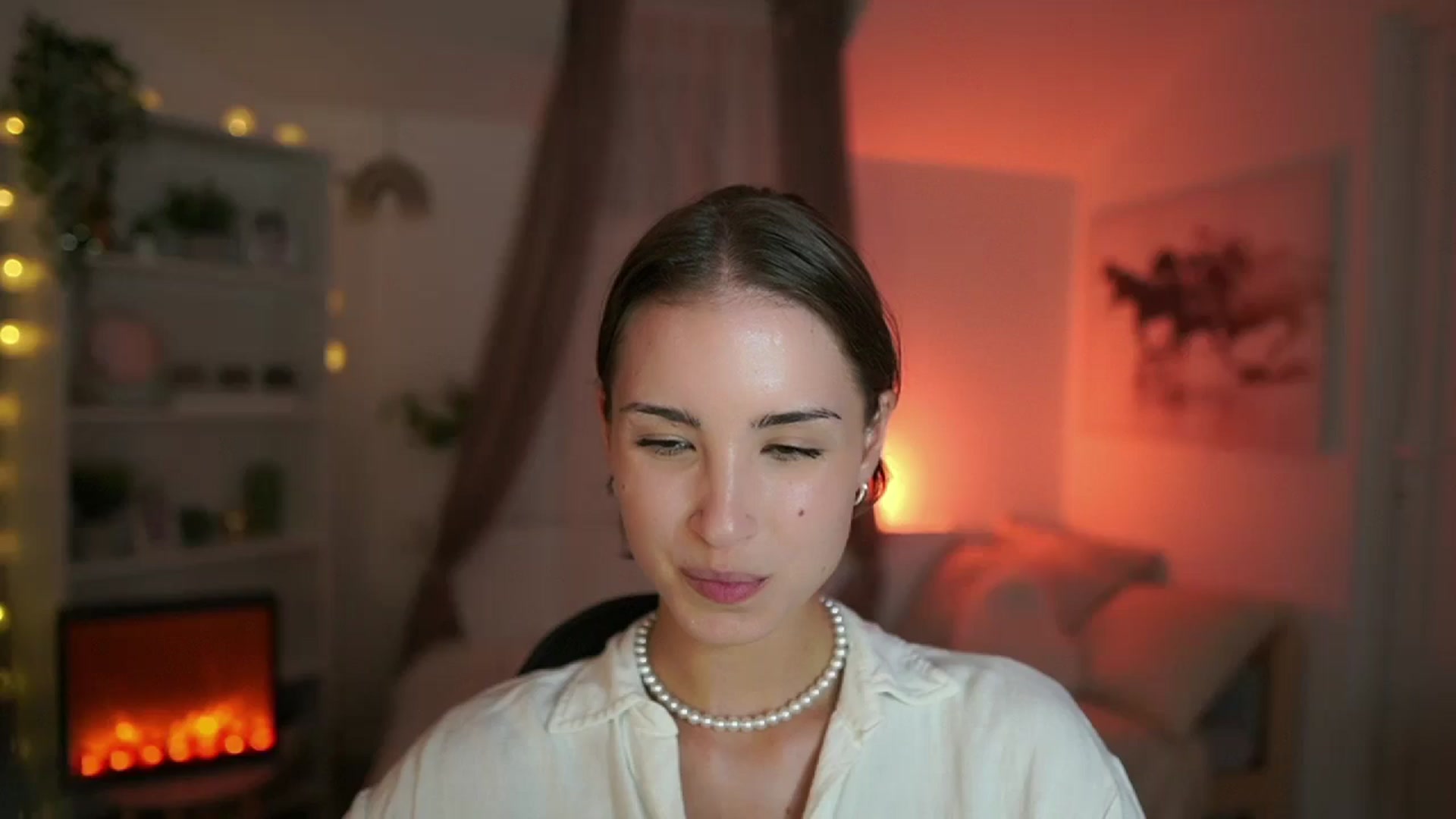 Gallery image thumbnail from Shy_jane's myfreecams stream on, 08/29/2024, 13:21 image 1 of 20