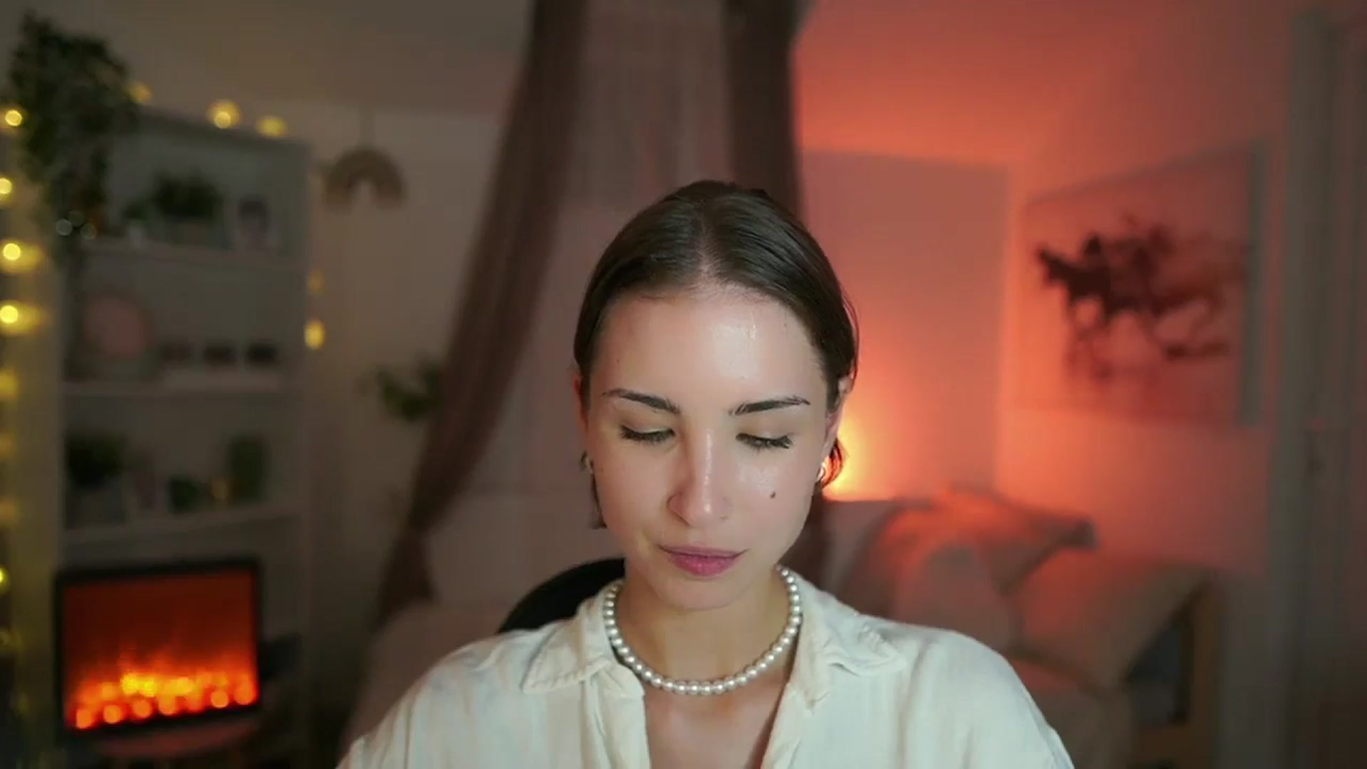 Gallery image thumbnail from Shy_jane's myfreecams stream on, 08/29/2024, 13:21 image 4 of 20