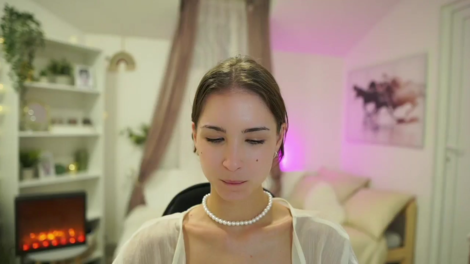 Gallery image thumbnail from Shy_jane's myfreecams stream on, 08/29/2024, 16:14 image 9 of 20
