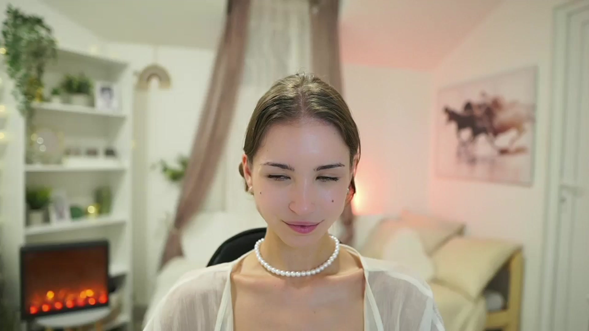 Gallery image thumbnail from Shy_jane's myfreecams stream on, 08/29/2024, 16:14 image 6 of 20