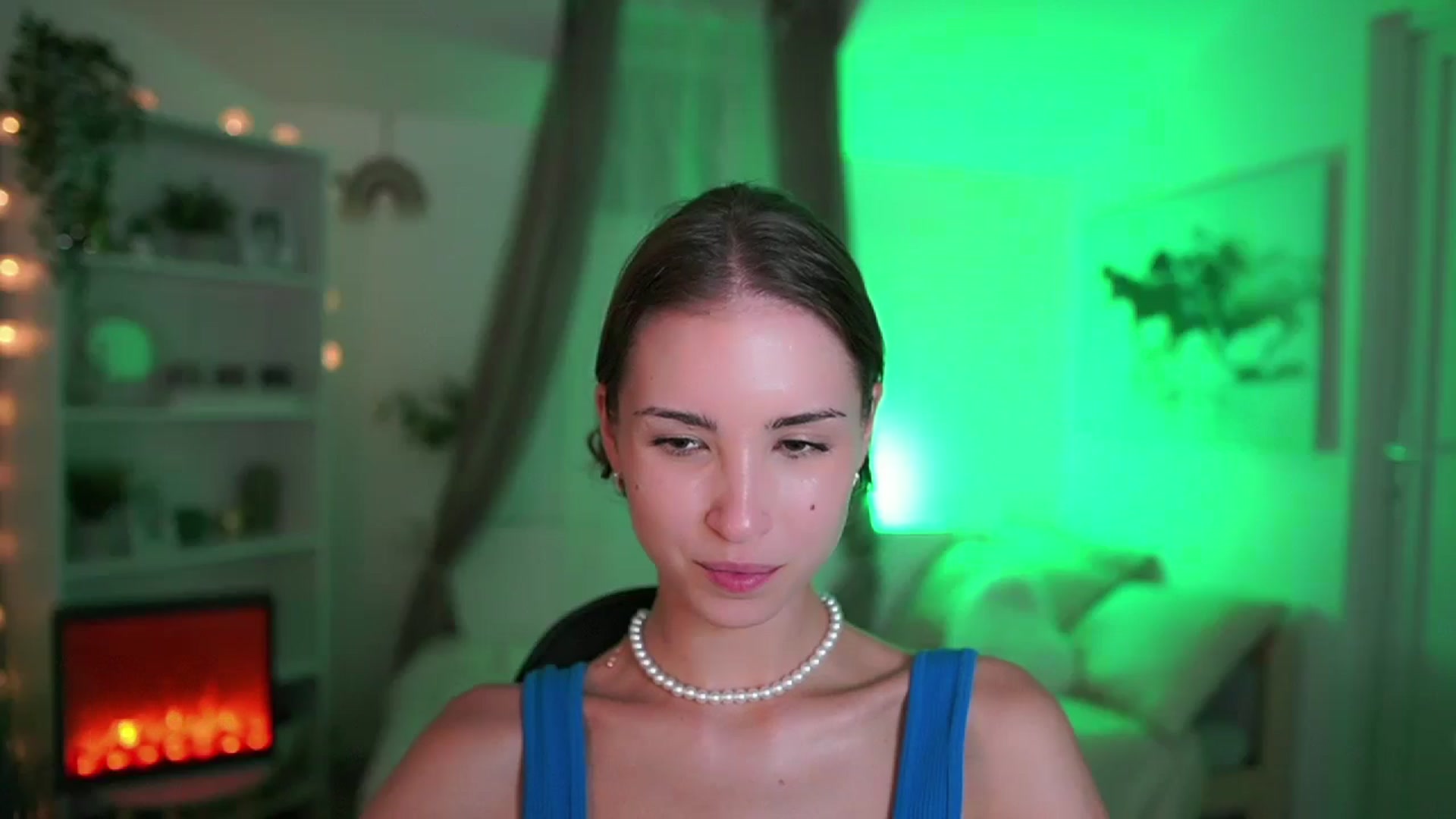 Gallery image thumbnail from Shy_jane's myfreecams stream on, 08/29/2024, 17:00 image 2 of 20