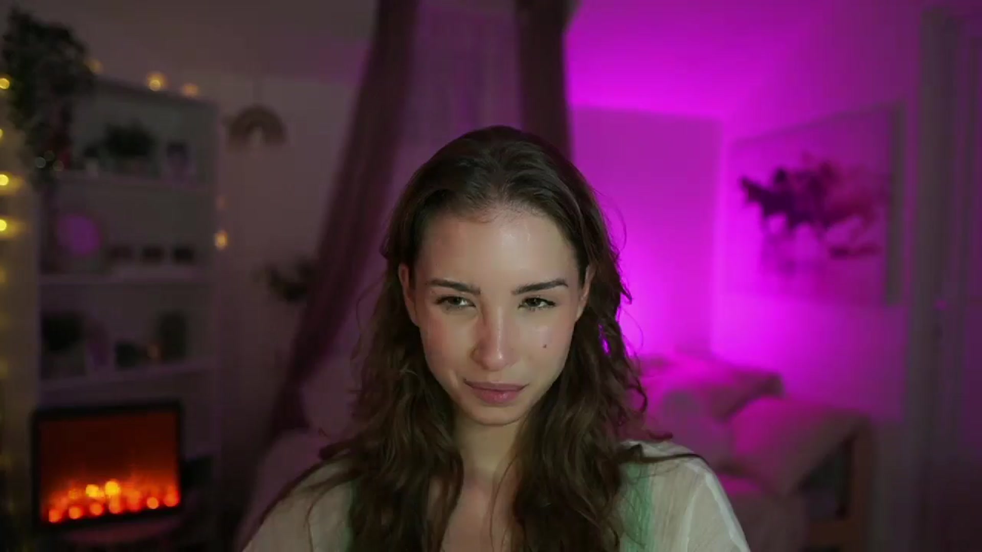 Gallery image thumbnail from Shy_jane's myfreecams stream on, 08/31/2024, 12:37 image 6 of 20