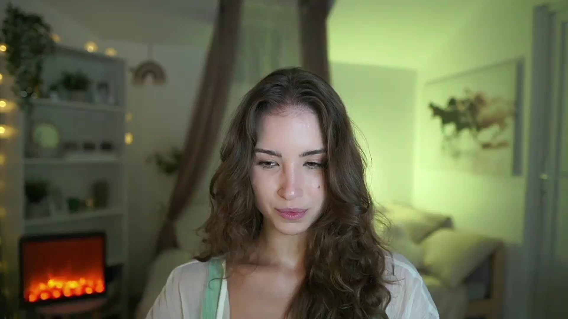 Gallery image thumbnail from Shy_jane's myfreecams stream on, 08/31/2024, 12:37 image 17 of 20