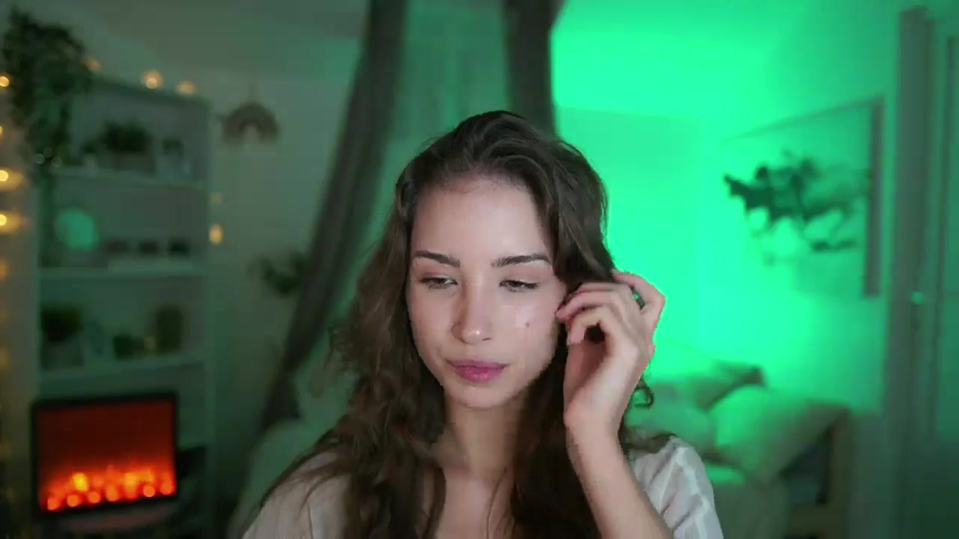 Gallery image thumbnail from Shy_jane's myfreecams stream on, 08/31/2024, 12:37 image 5 of 20