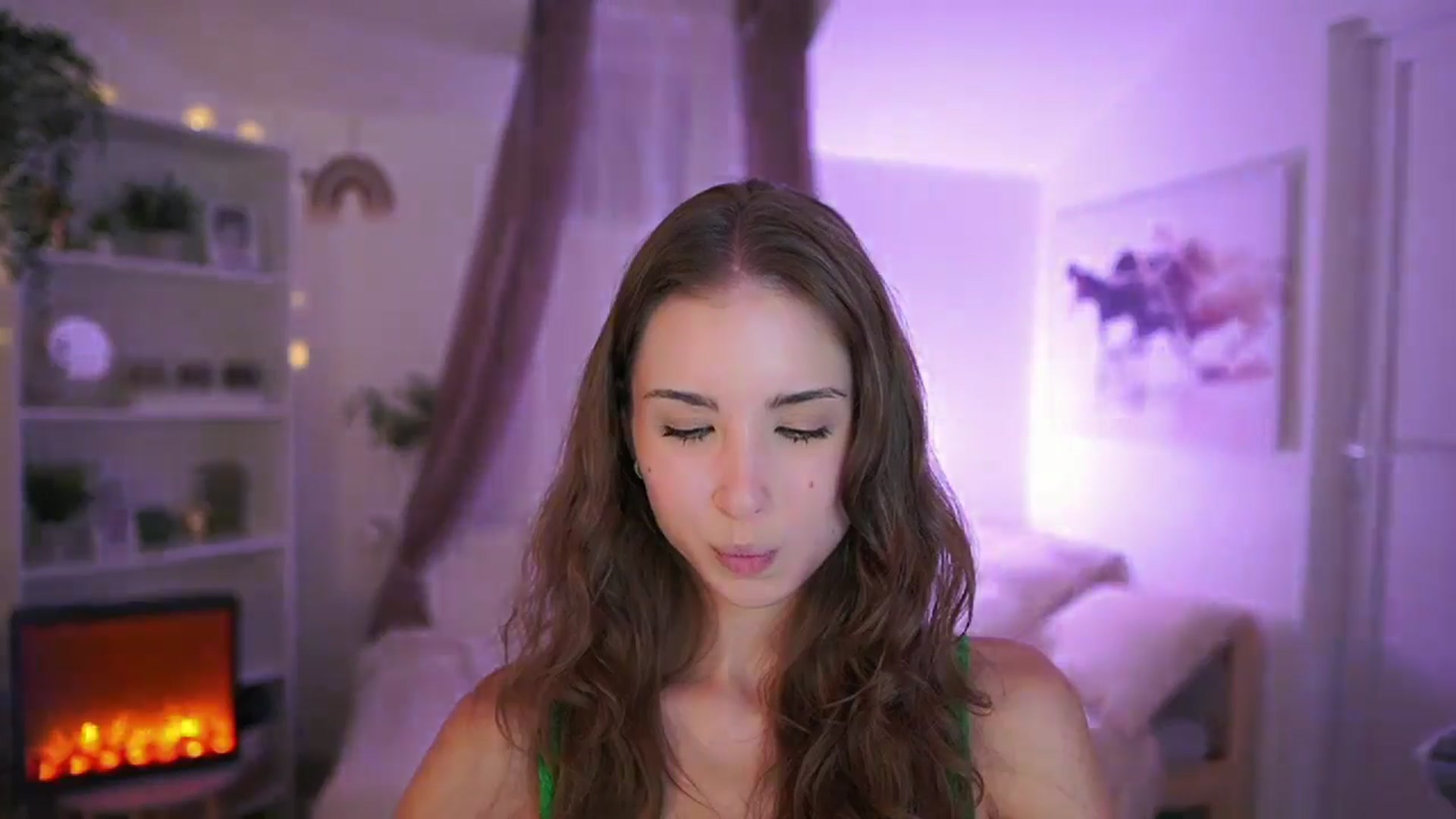 Gallery image thumbnail from Shy_jane's myfreecams stream on, 09/05/2024, 12:48 image 4 of 20