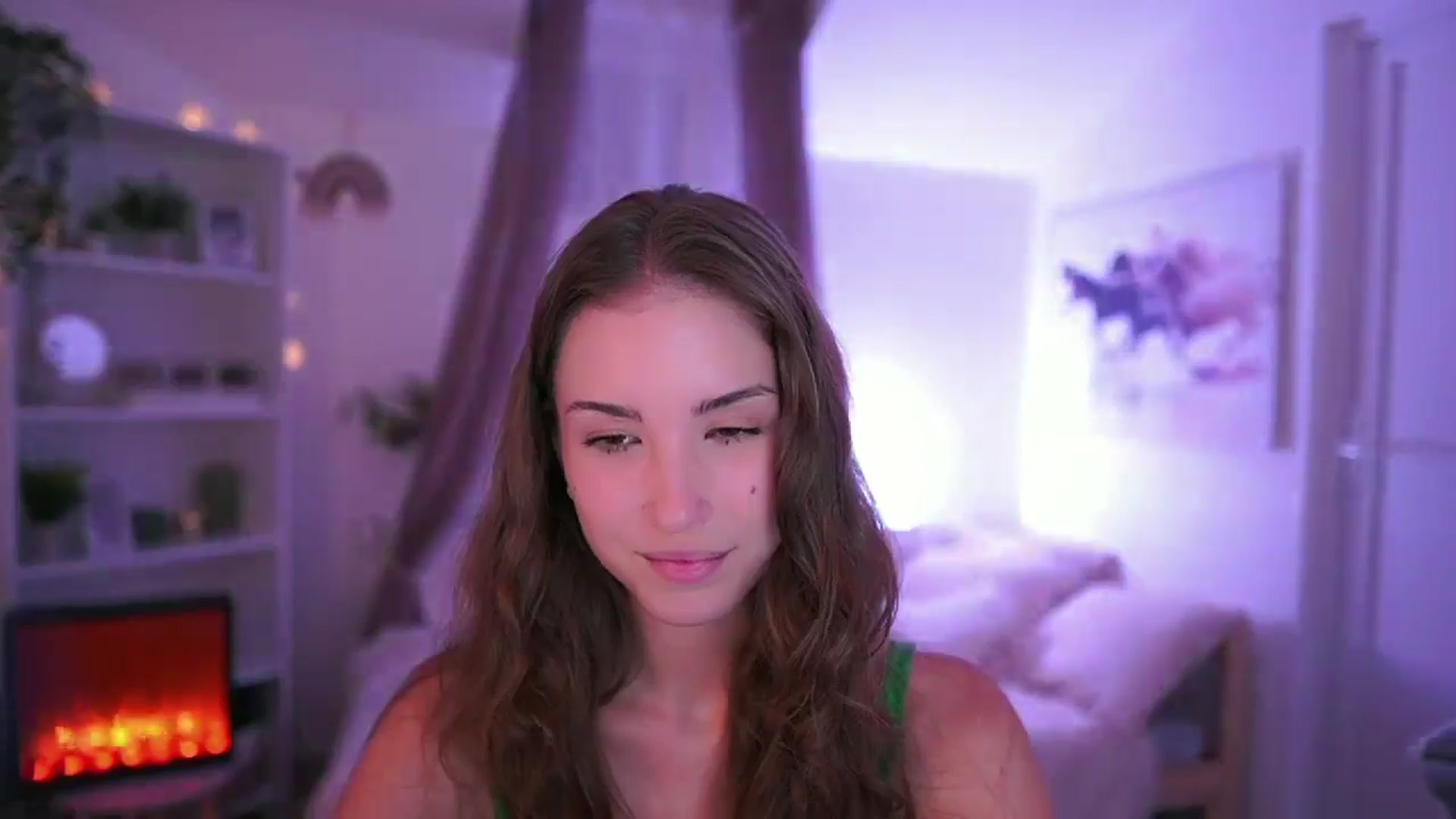 Gallery image thumbnail from Shy_jane's myfreecams stream on, 09/05/2024, 12:48 image 3 of 20