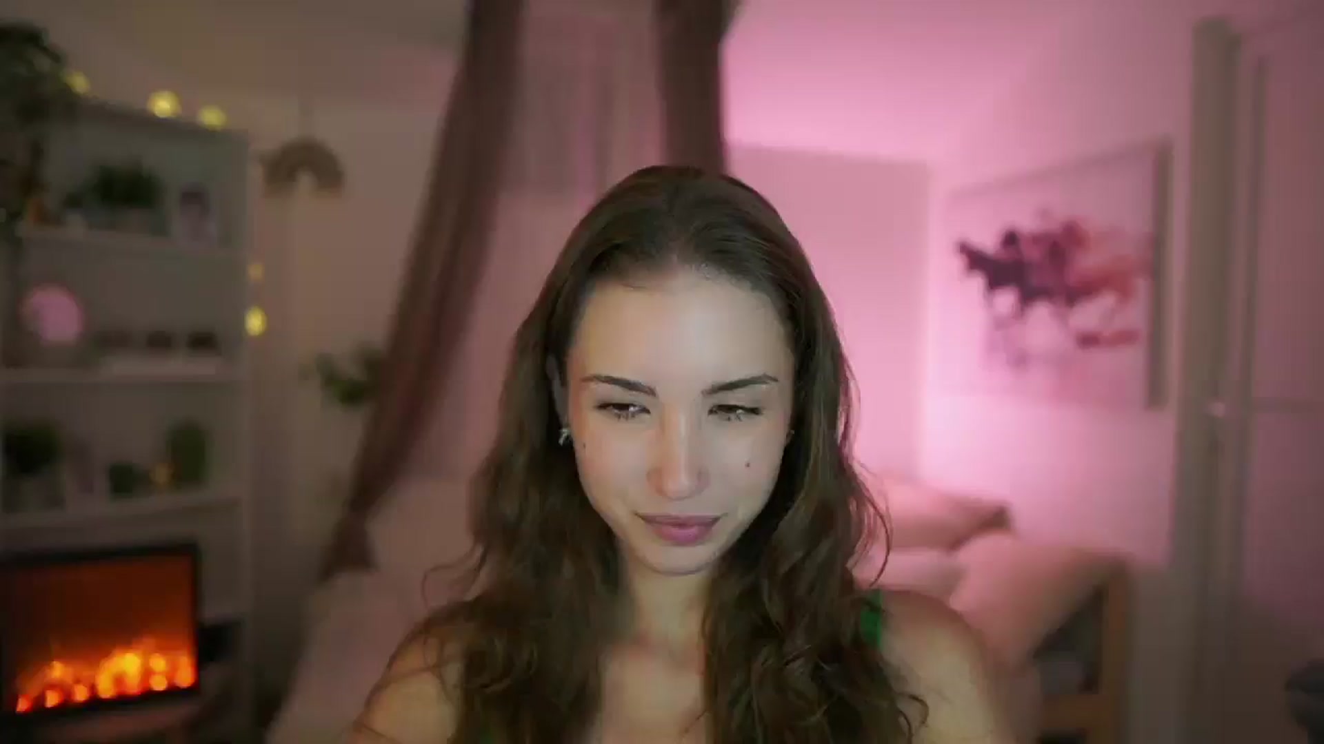 Gallery image thumbnail from Shy_jane's myfreecams stream on, 09/05/2024, 13:50 image 12 of 20
