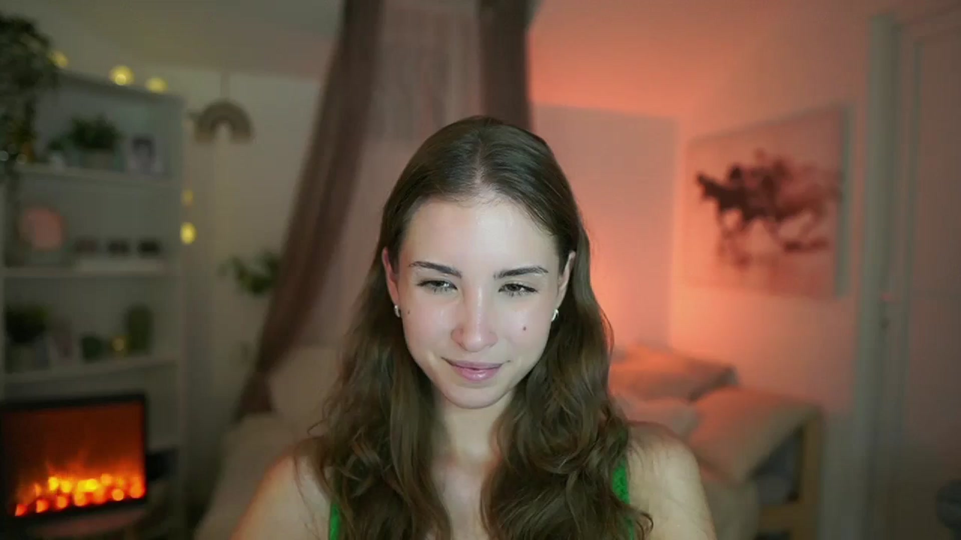Gallery image thumbnail from Shy_jane's myfreecams stream on, 09/05/2024, 17:31 image 2 of 20