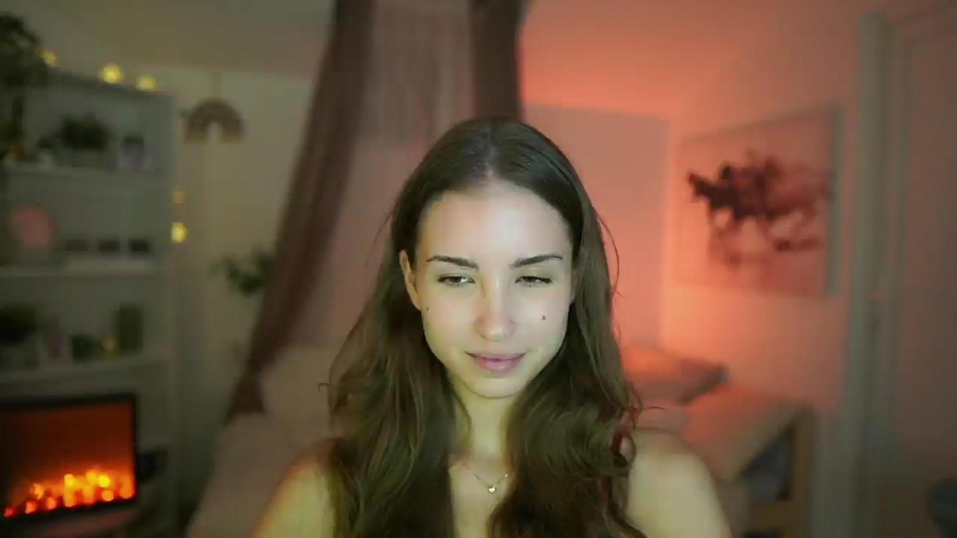 Gallery image thumbnail from Shy_jane's myfreecams stream on, 09/06/2024, 13:21 image 9 of 20