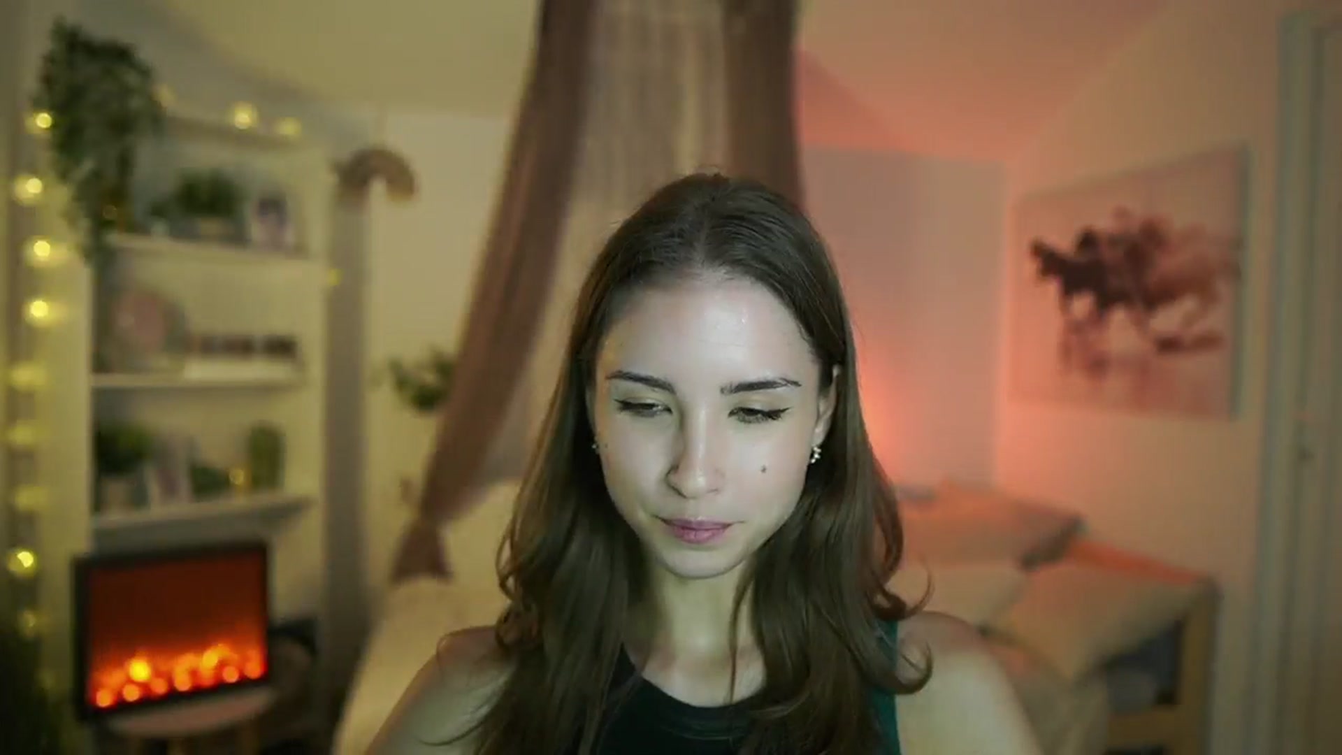 Gallery image thumbnail from Shy_jane's myfreecams stream on, 09/17/2024, 14:00 image 20 of 20
