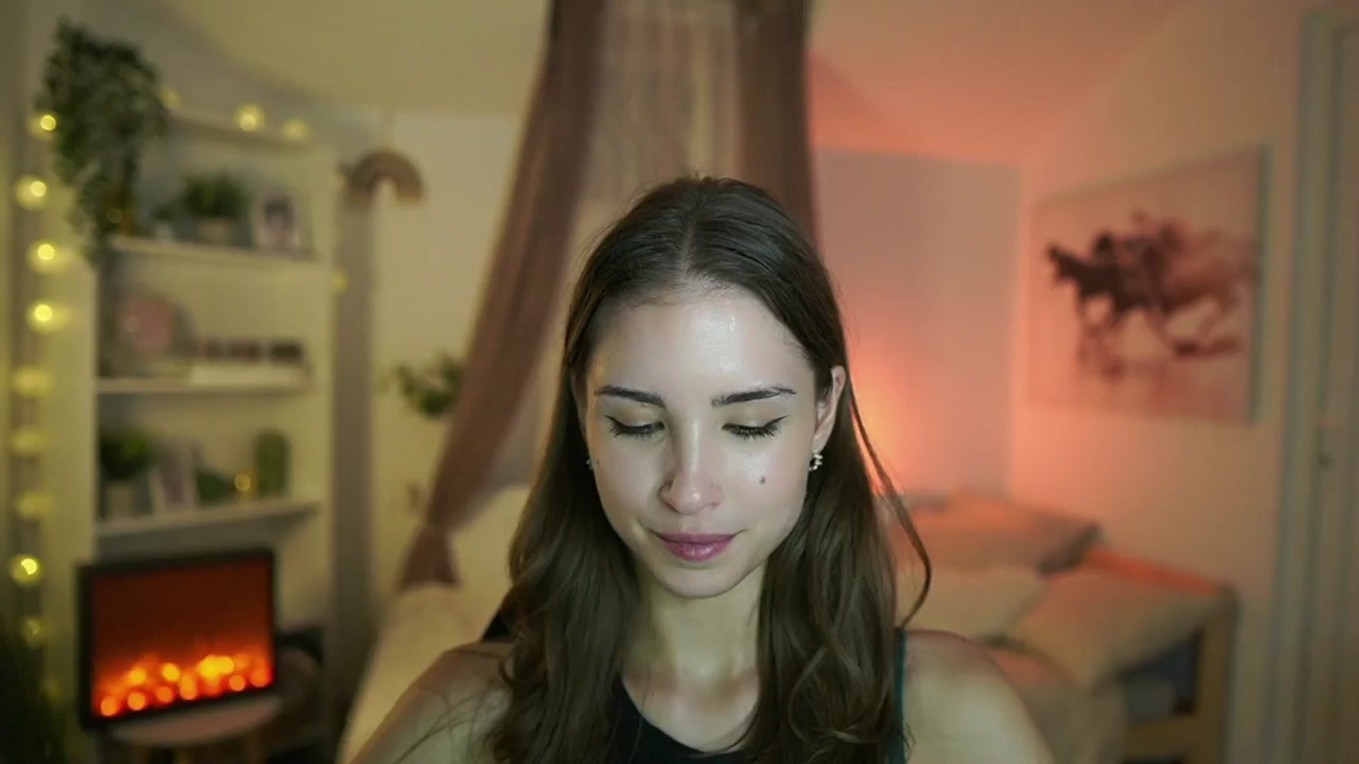 Gallery image thumbnail from Shy_jane's myfreecams stream on, 09/17/2024, 15:32 image 1 of 20