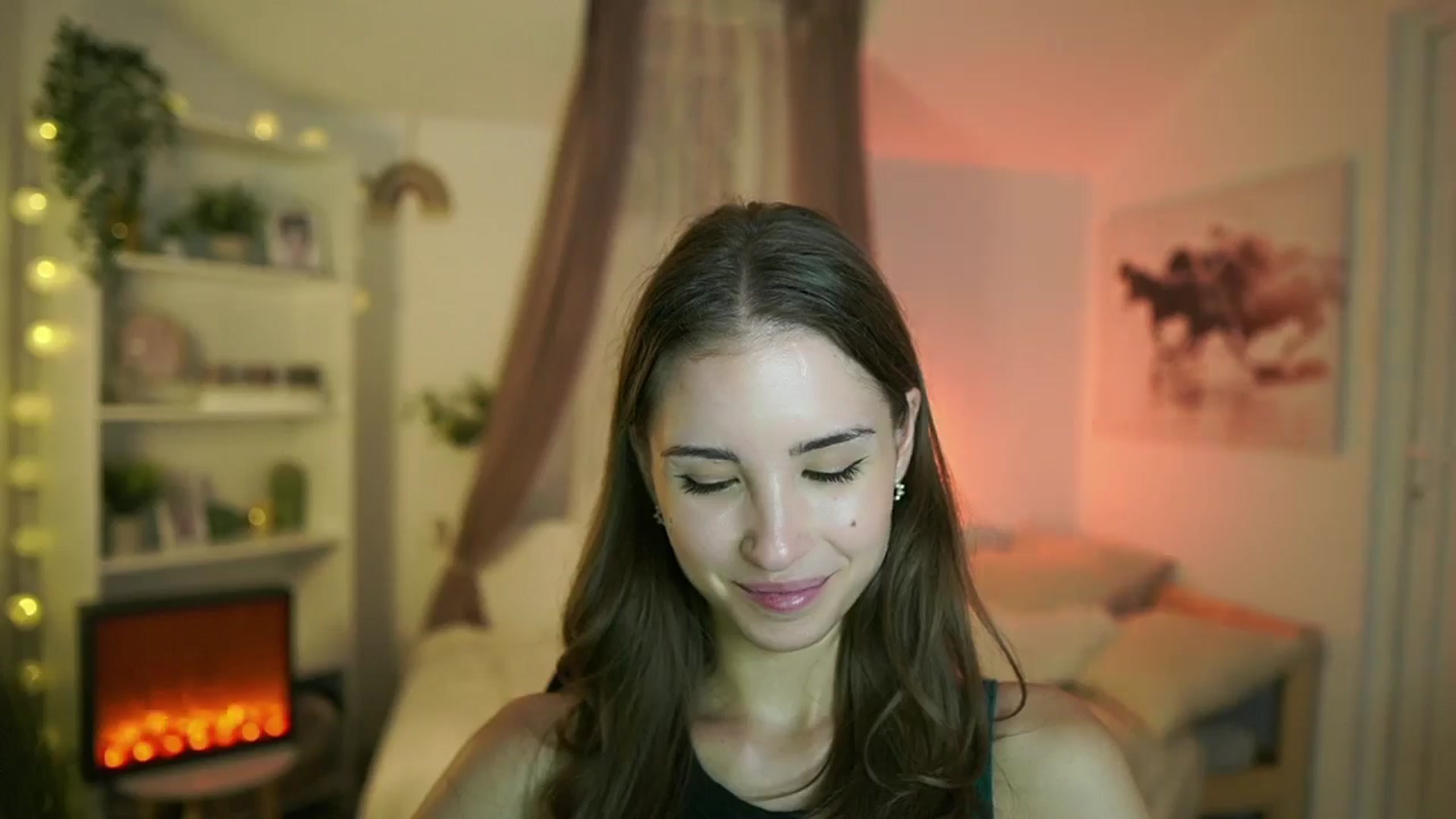 Gallery image thumbnail from Shy_jane's myfreecams stream on, 09/17/2024, 15:32 image 8 of 20