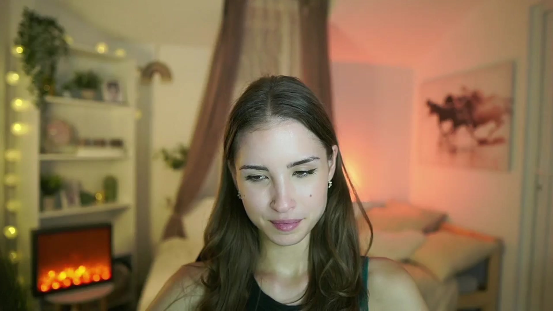 Gallery image thumbnail from Shy_jane's myfreecams stream on, 09/17/2024, 15:32 image 2 of 20