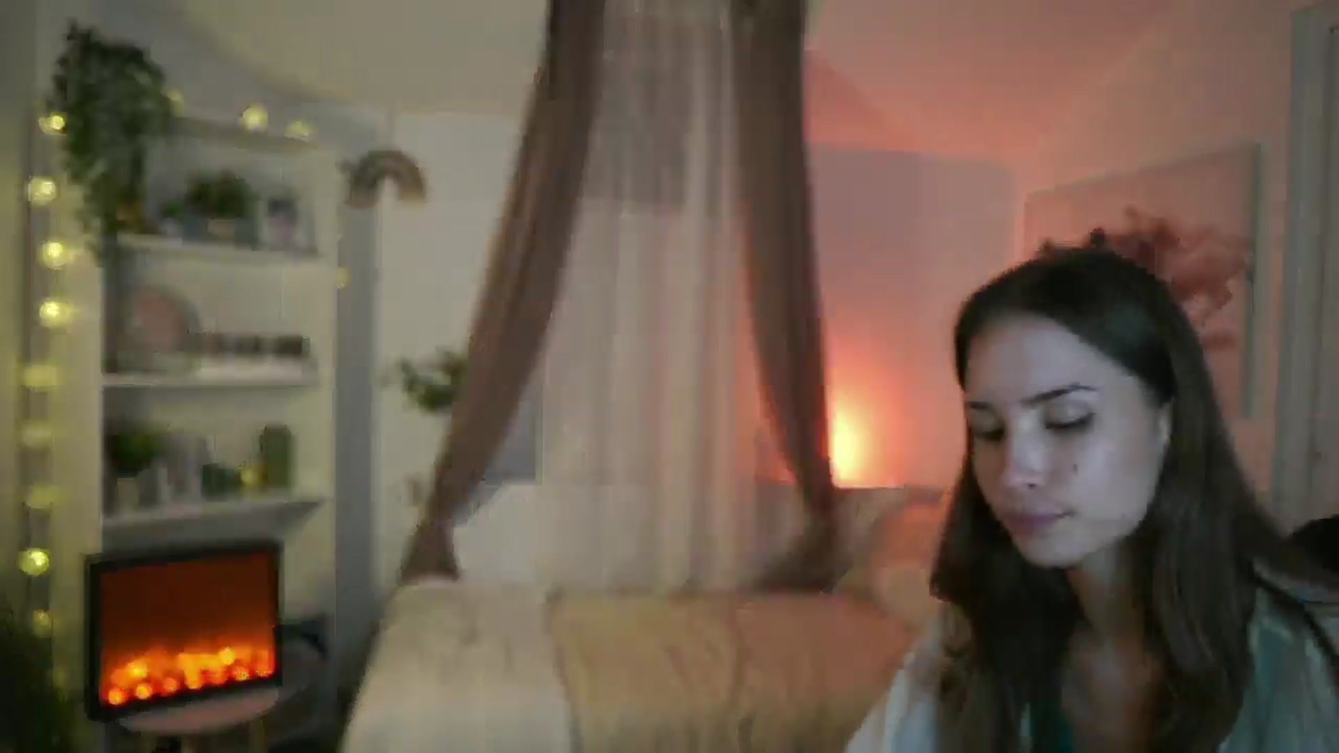 Gallery image thumbnail from Shy_jane's myfreecams stream on, 09/17/2024, 16:40 image 12 of 20