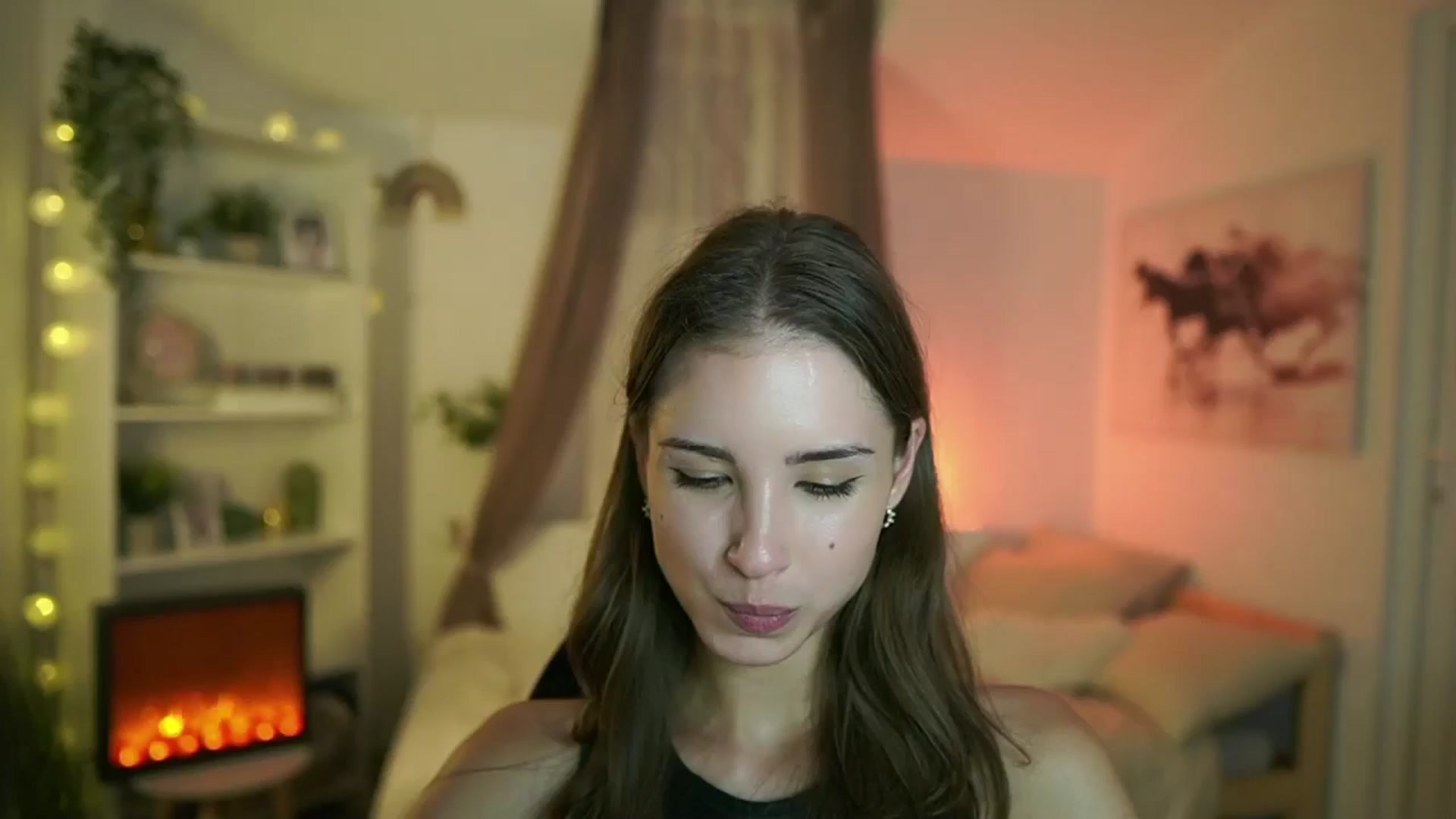 Gallery image thumbnail from Shy_jane's myfreecams stream on, 09/17/2024, 16:40 image 4 of 20